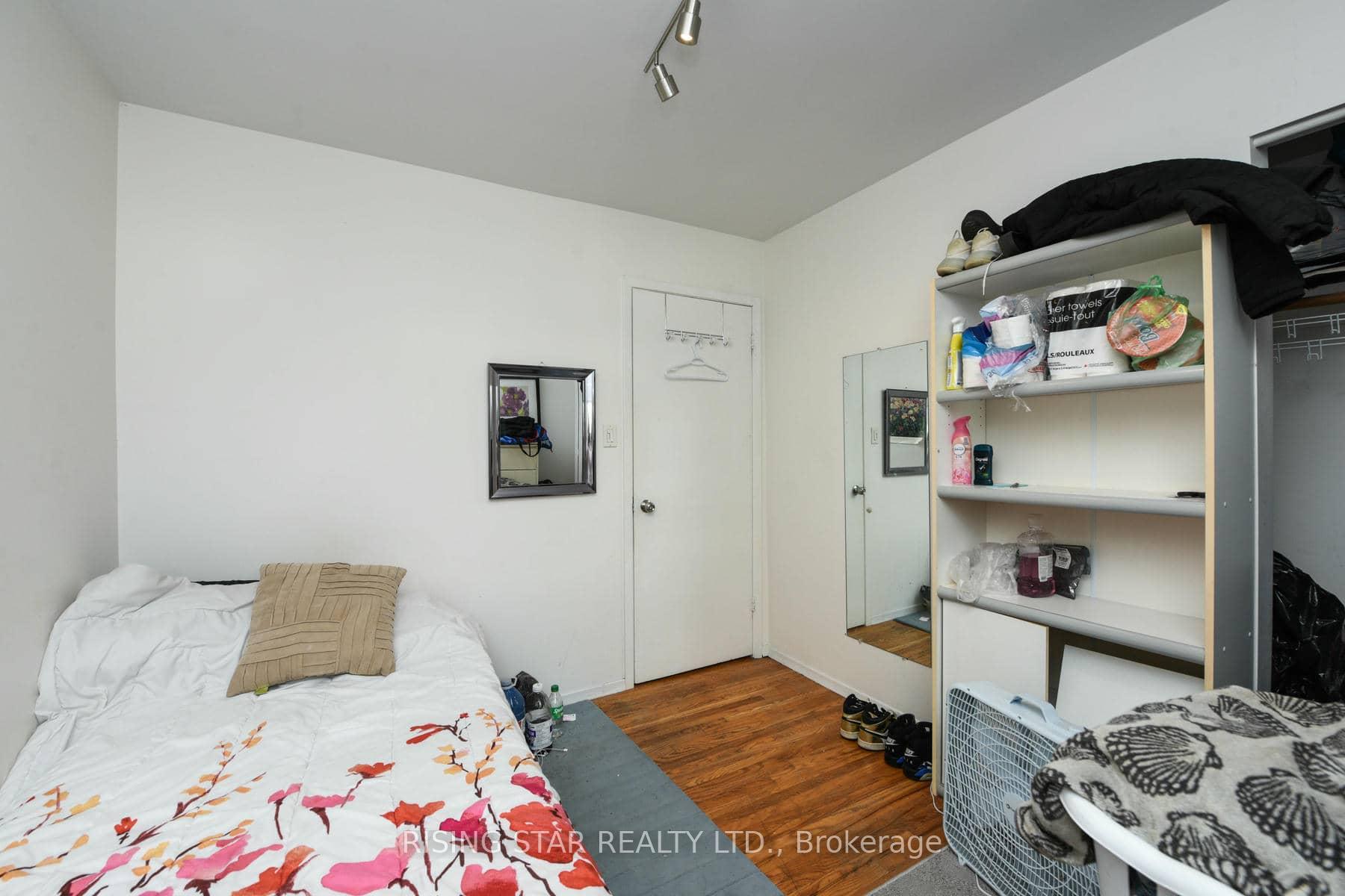 Photo 15 of 3295 Chipley Crescent, Mississauga, Malton — HOMEH