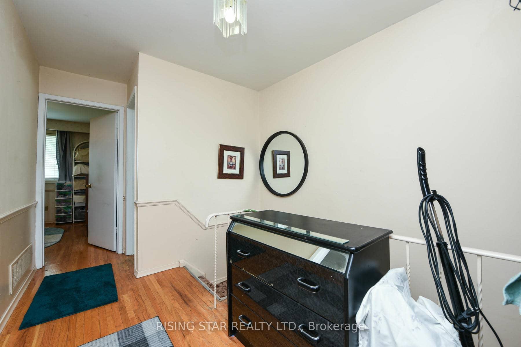 Photo 21 of 3295 Chipley Crescent, Mississauga, Malton — HOMEH