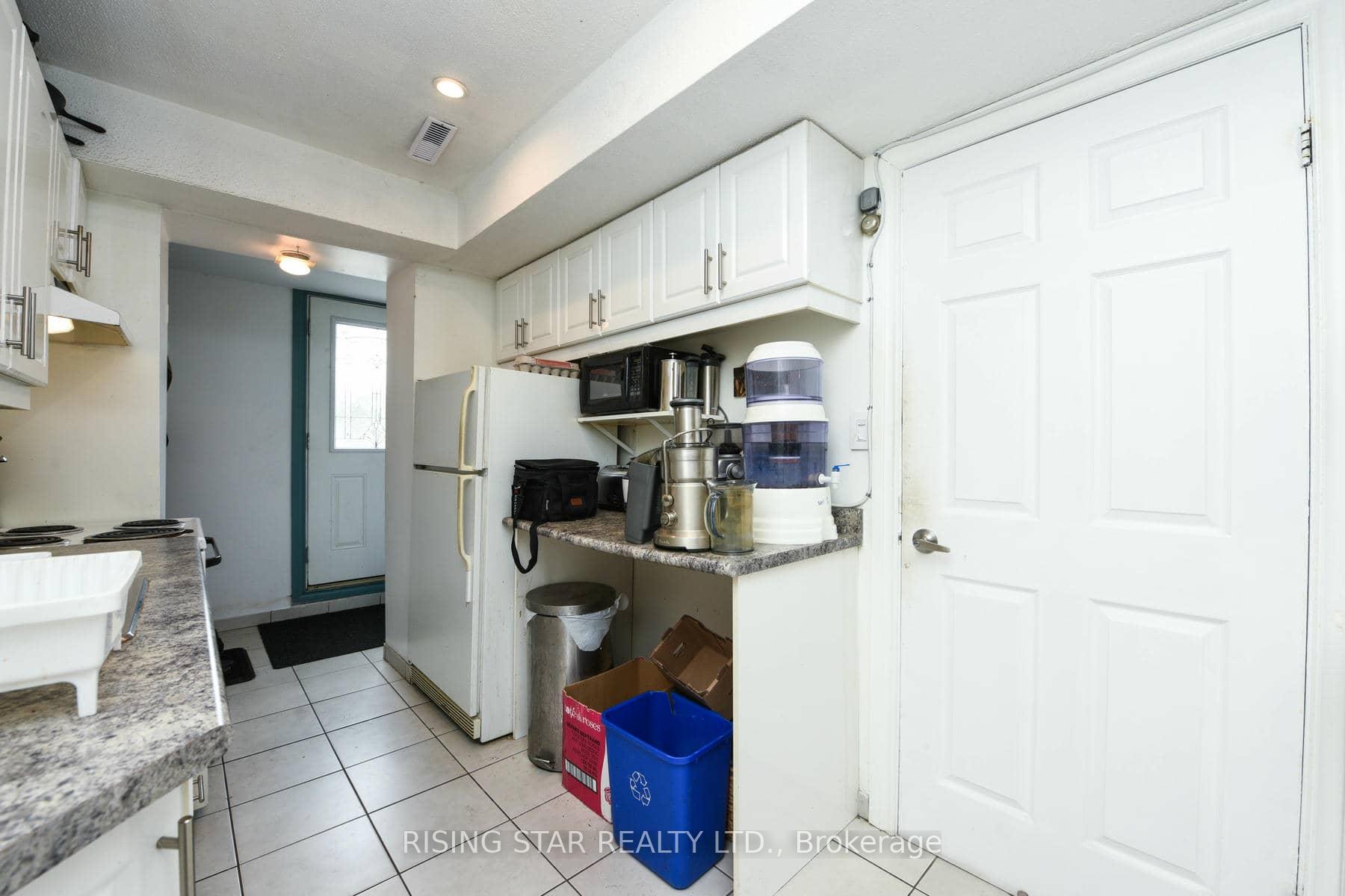 Photo 28 of 3295 Chipley Crescent, Mississauga, Malton — HOMEH