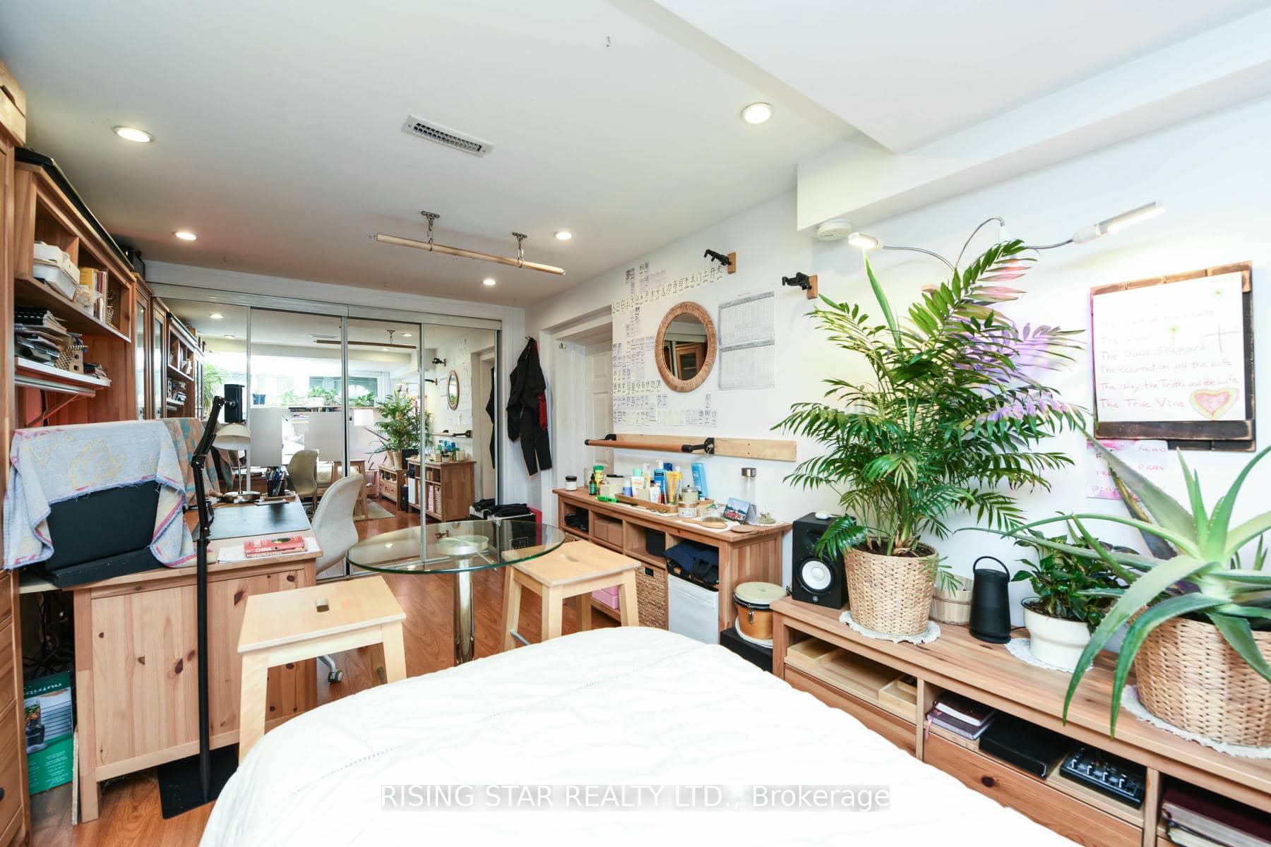 Photo 31 of 3295 Chipley Crescent, Mississauga, Malton — HOMEH