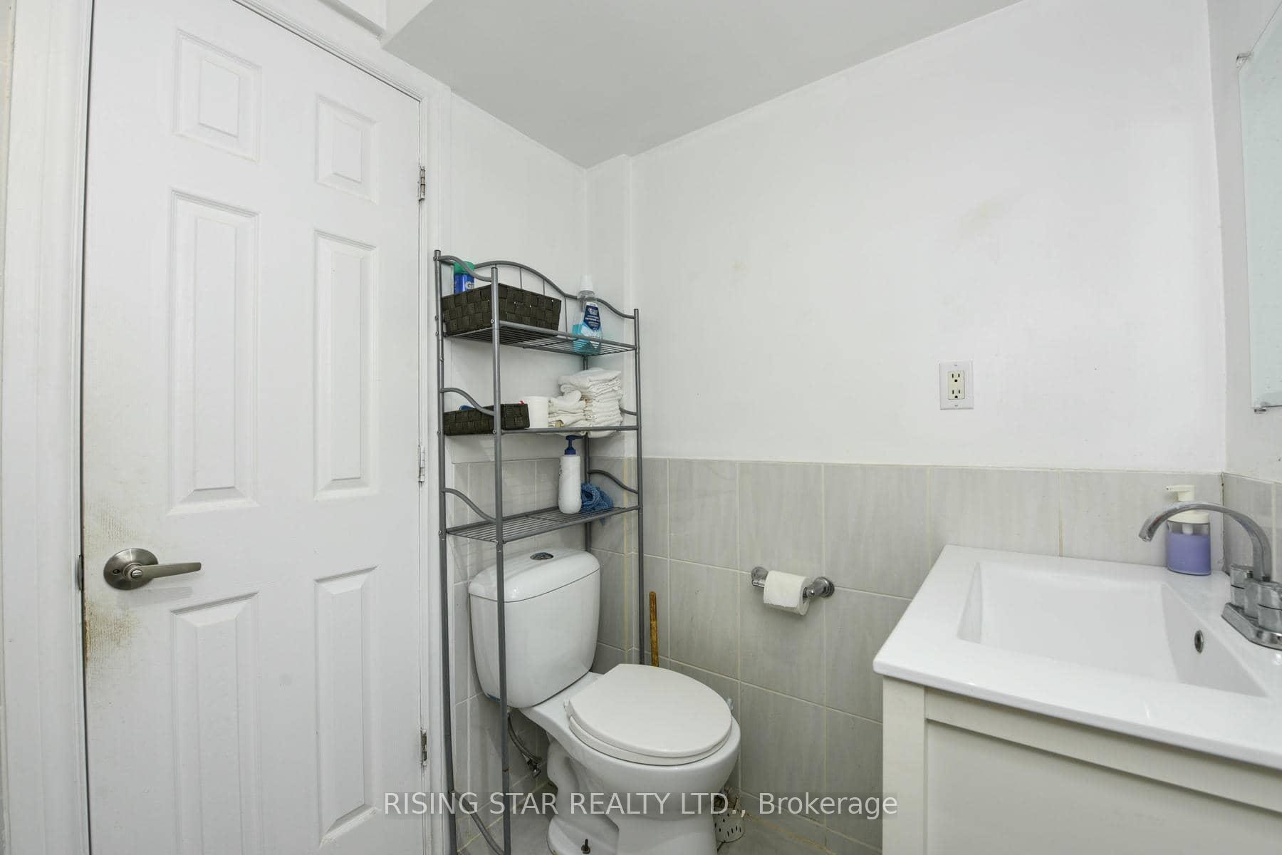 Photo 36 of 3295 Chipley Crescent, Mississauga, Malton — HOMEH