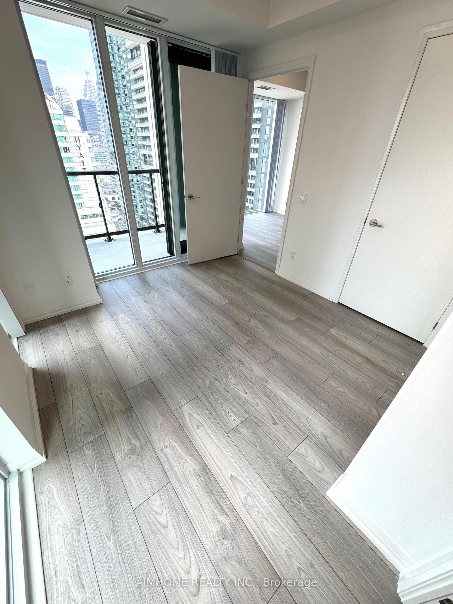 Photo 17 of Unit 2006, 400 King Street W, Toronto, Waterfront Communities — HOMEH
