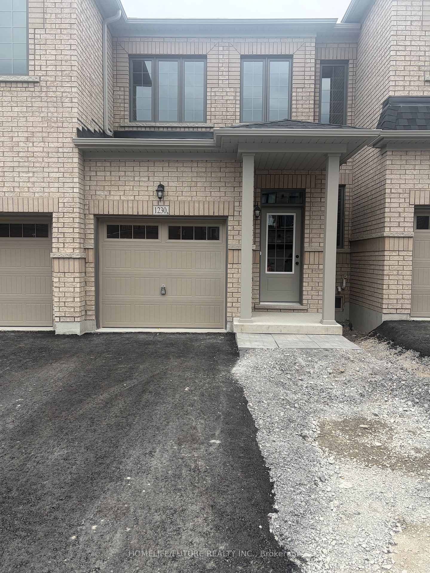 Photo 1 of 1230 Elizabeth Mackenzie Drive, Pickering, Rural Pickering — HOMEH