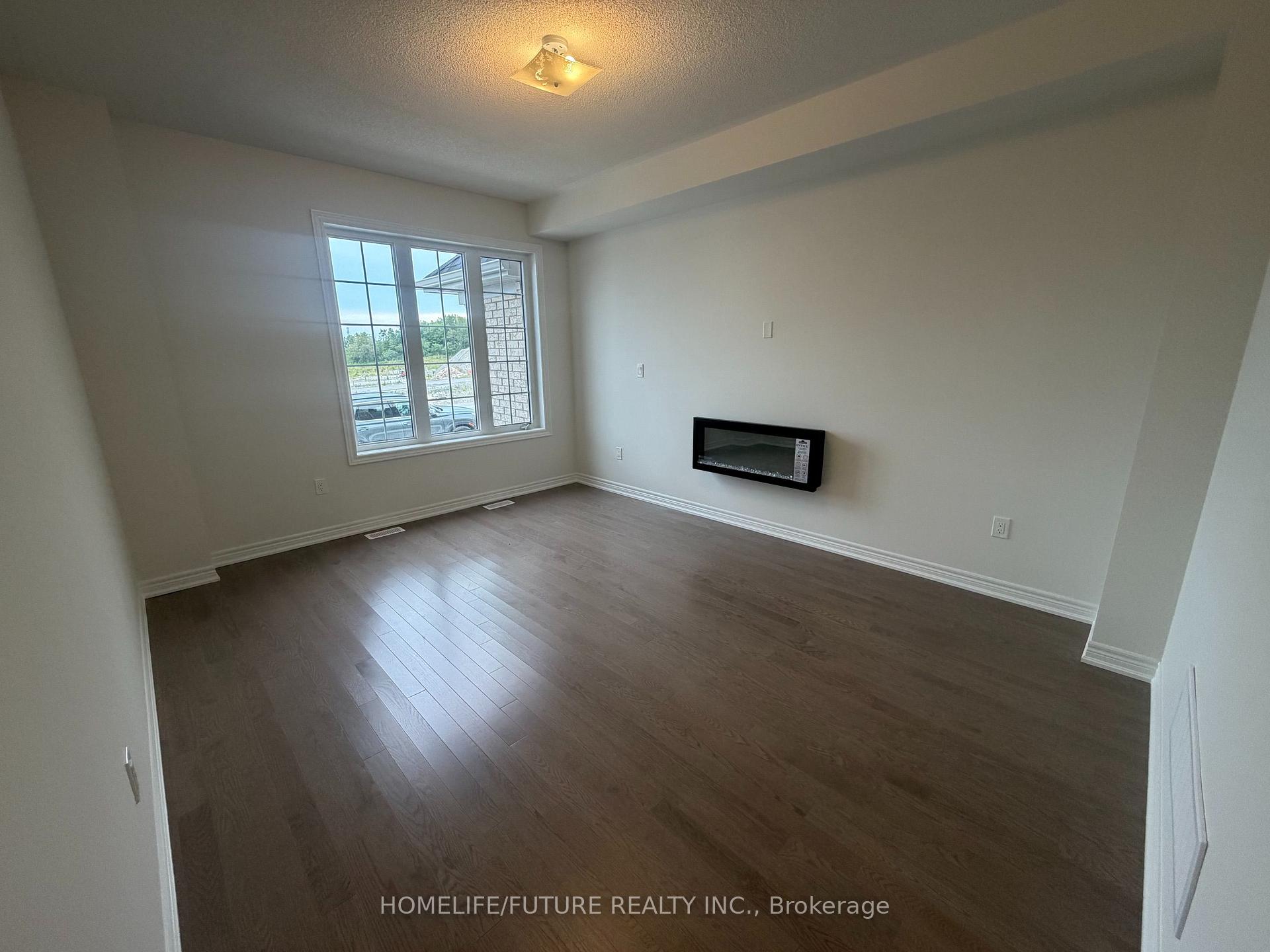 Photo 2 of 1230 Elizabeth Mackenzie Drive, Pickering, Rural Pickering — HOMEH