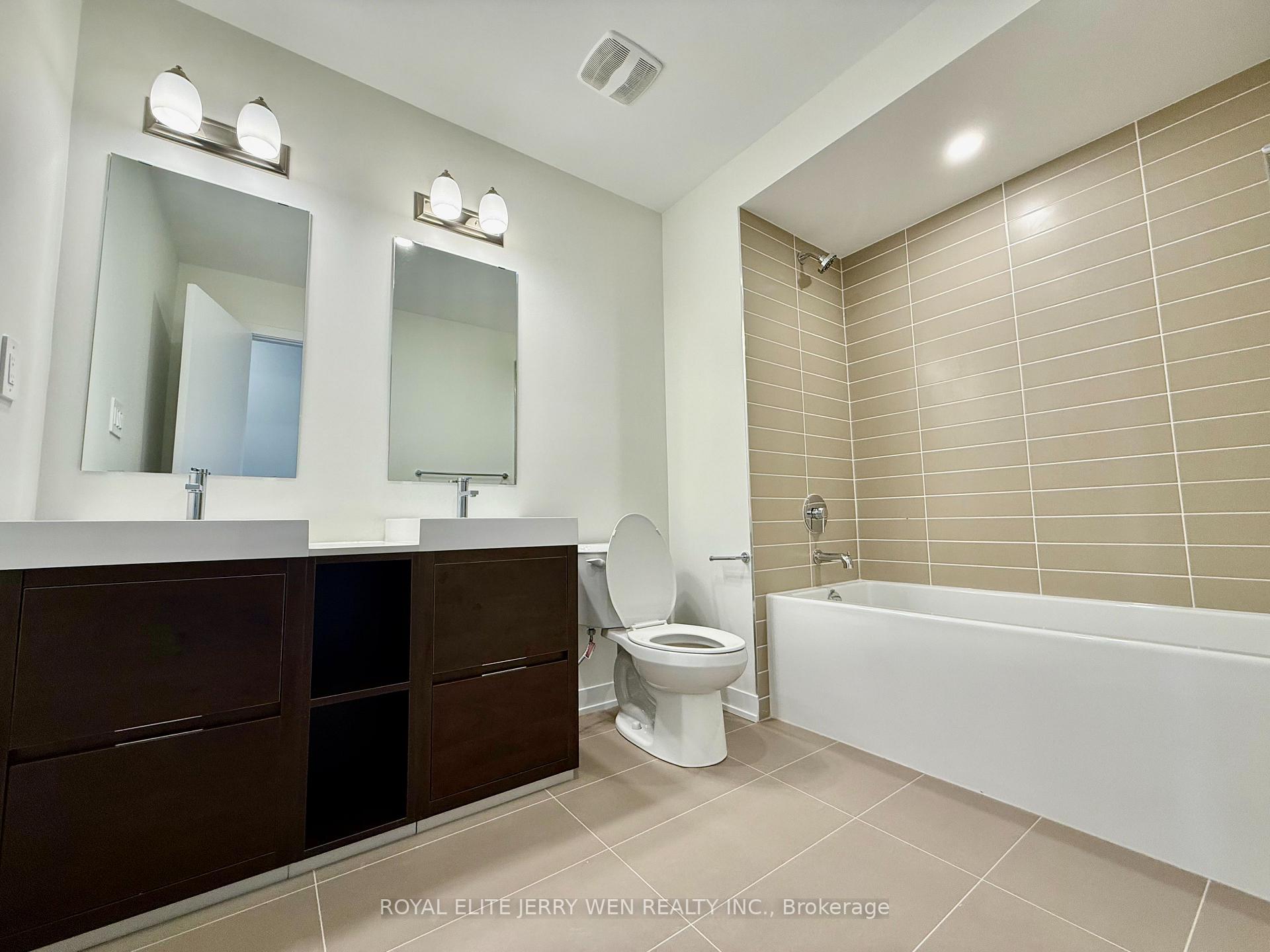 Photo 14 of 46 Green Gardens Boulevard, Toronto, Englemount-Lawrence — HOMEH