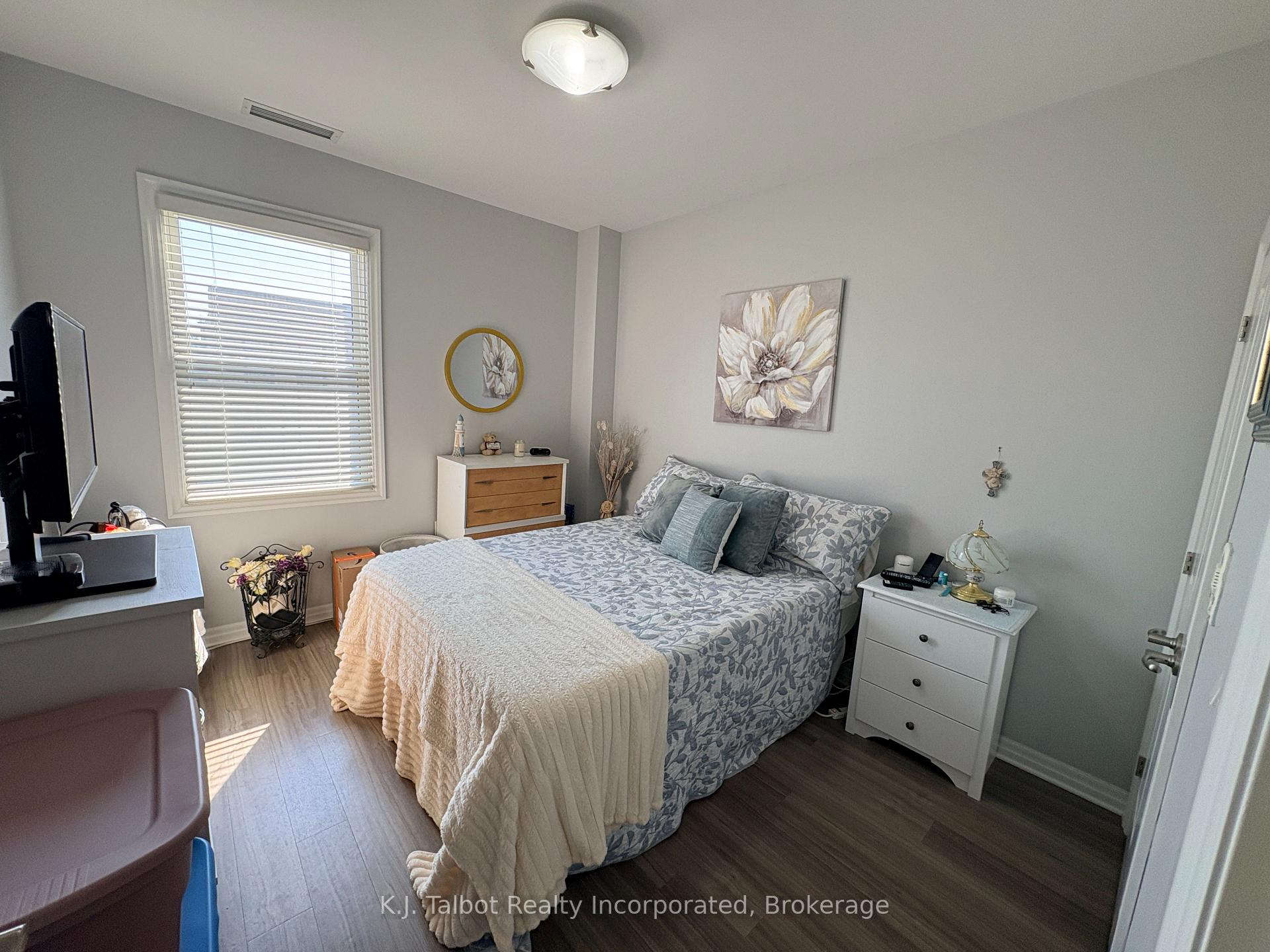 Photo 6 of Unit Unit 204, 35 St David Street, Goderich, Goderich (Town) — HOMEH
