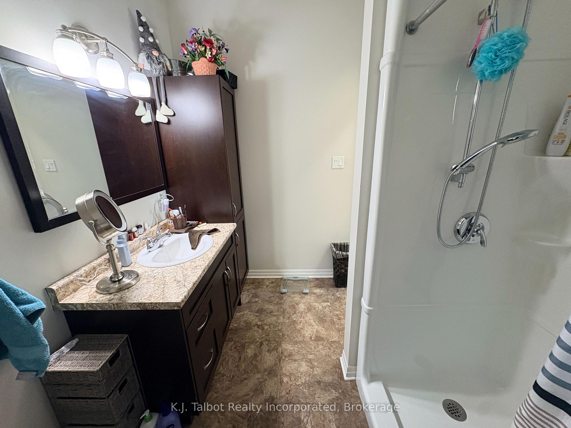 Photo 9 of Unit Unit 204, 35 St David Street, Goderich, Goderich (Town) — HOMEH