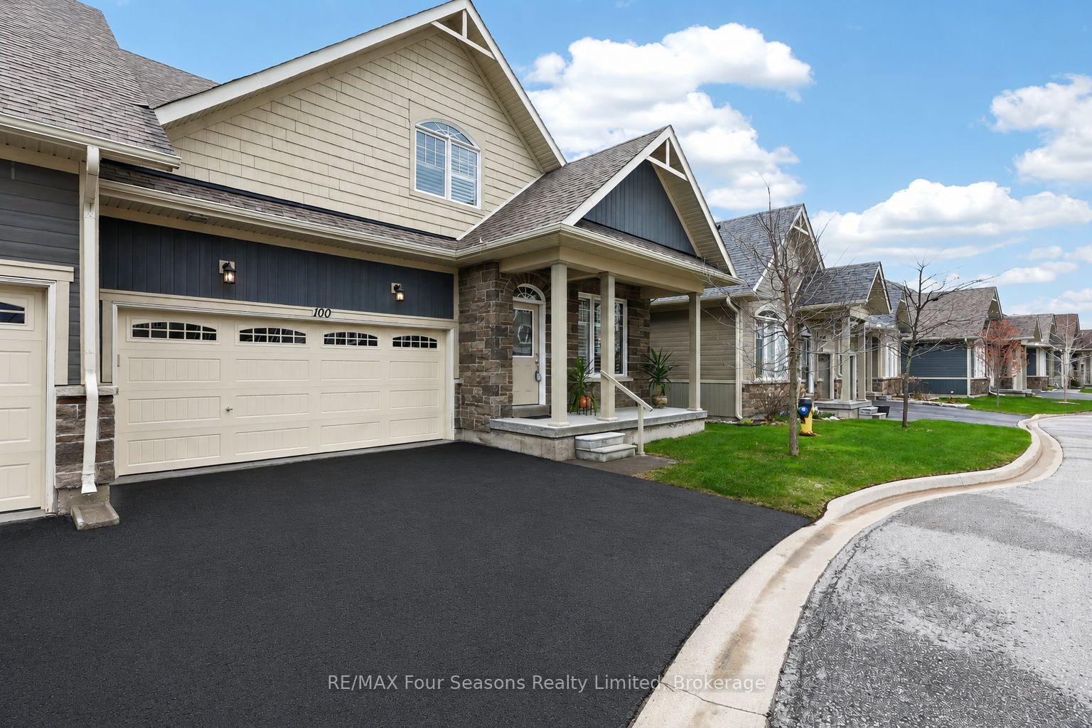 Photo 6 of 100 Kari Crescent, Collingwood — HOMEH