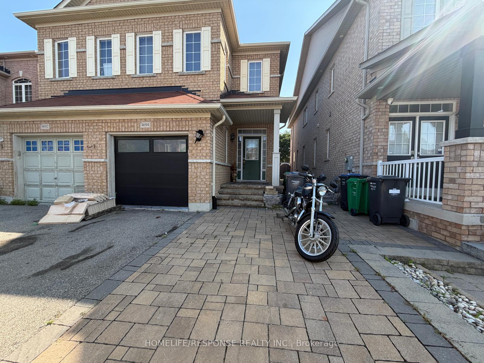 Photo 1 of 4694 Centretown Way, Mississauga, Hurontario — HOMEH