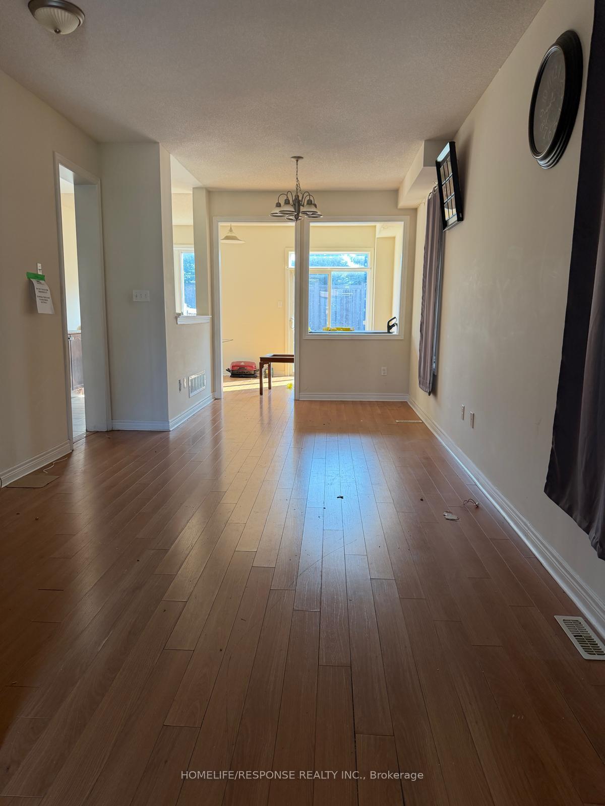 Photo 2 of 4694 Centretown Way, Mississauga, Hurontario — HOMEH