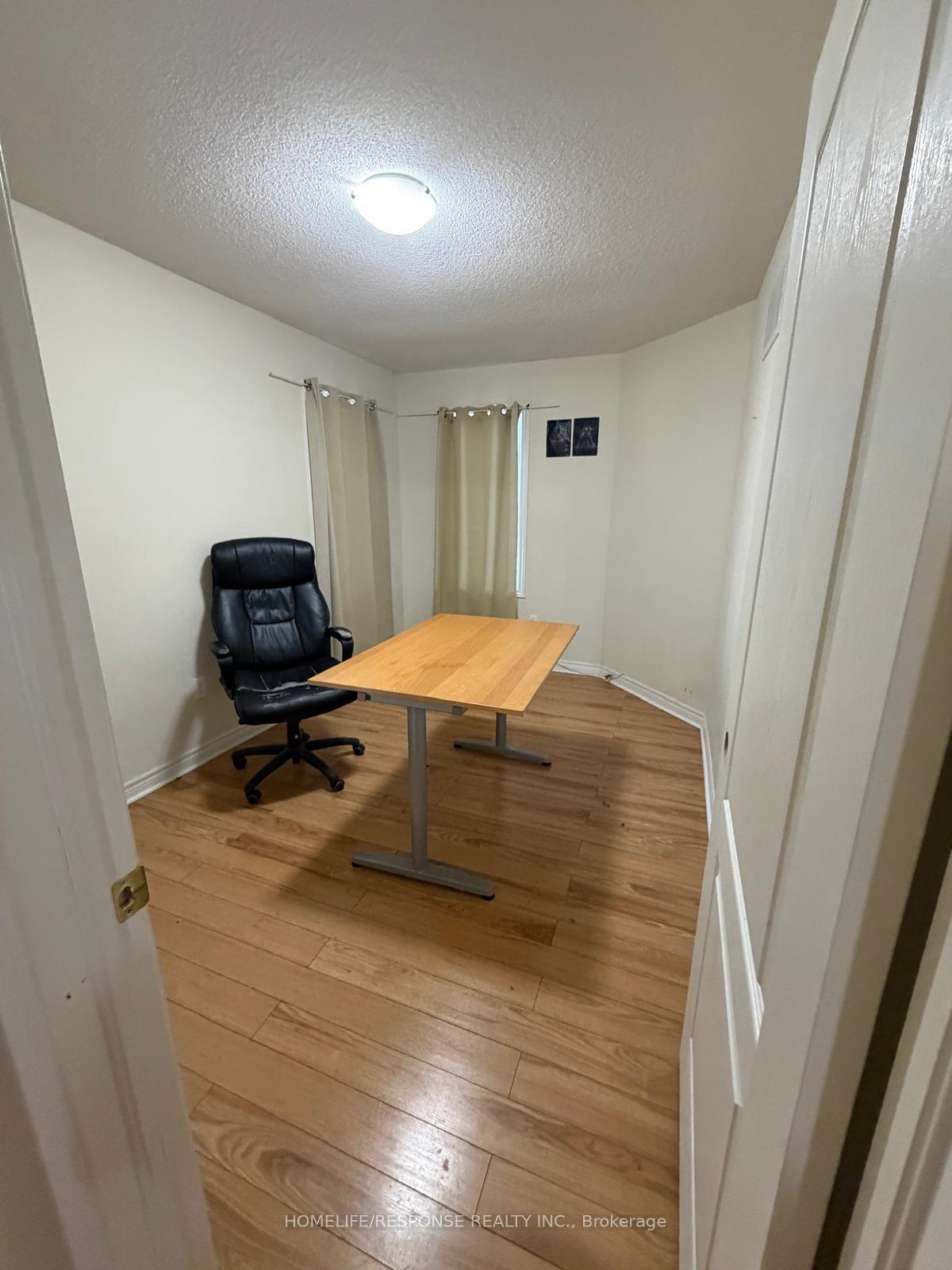 Photo 6 of 4694 Centretown Way, Mississauga, Hurontario — HOMEH