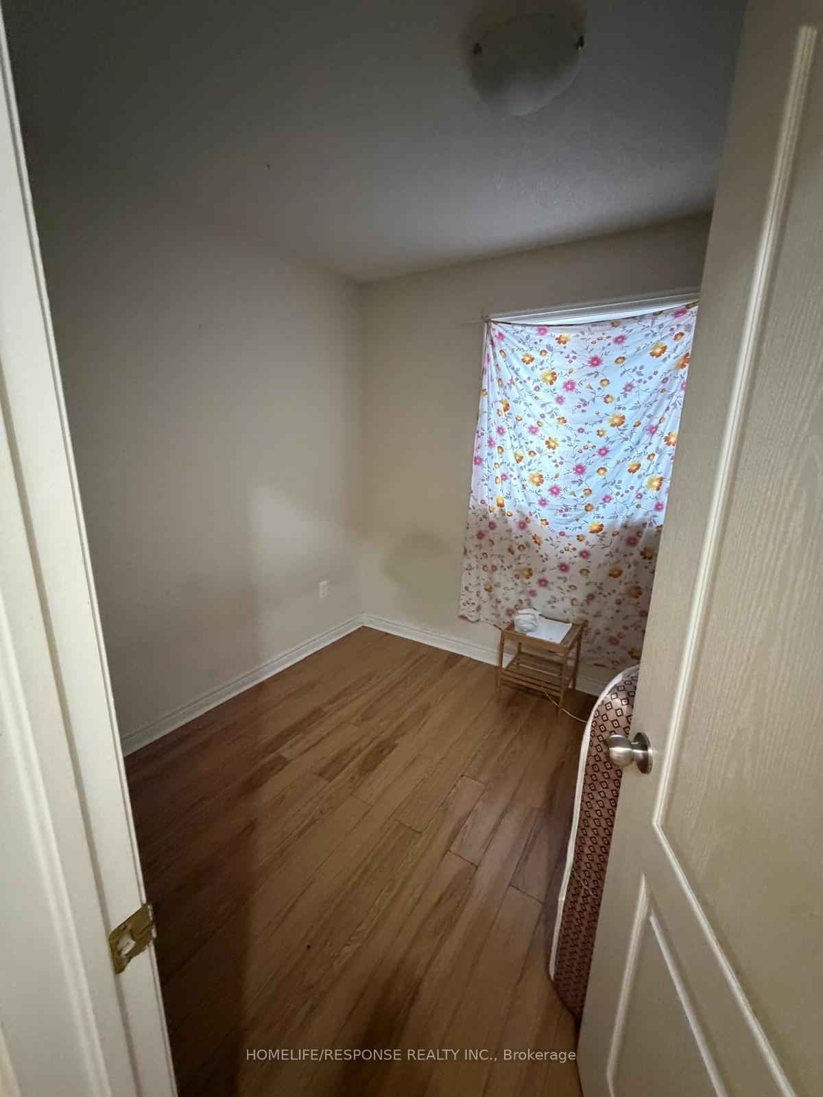 Photo 7 of 4694 Centretown Way, Mississauga, Hurontario — HOMEH