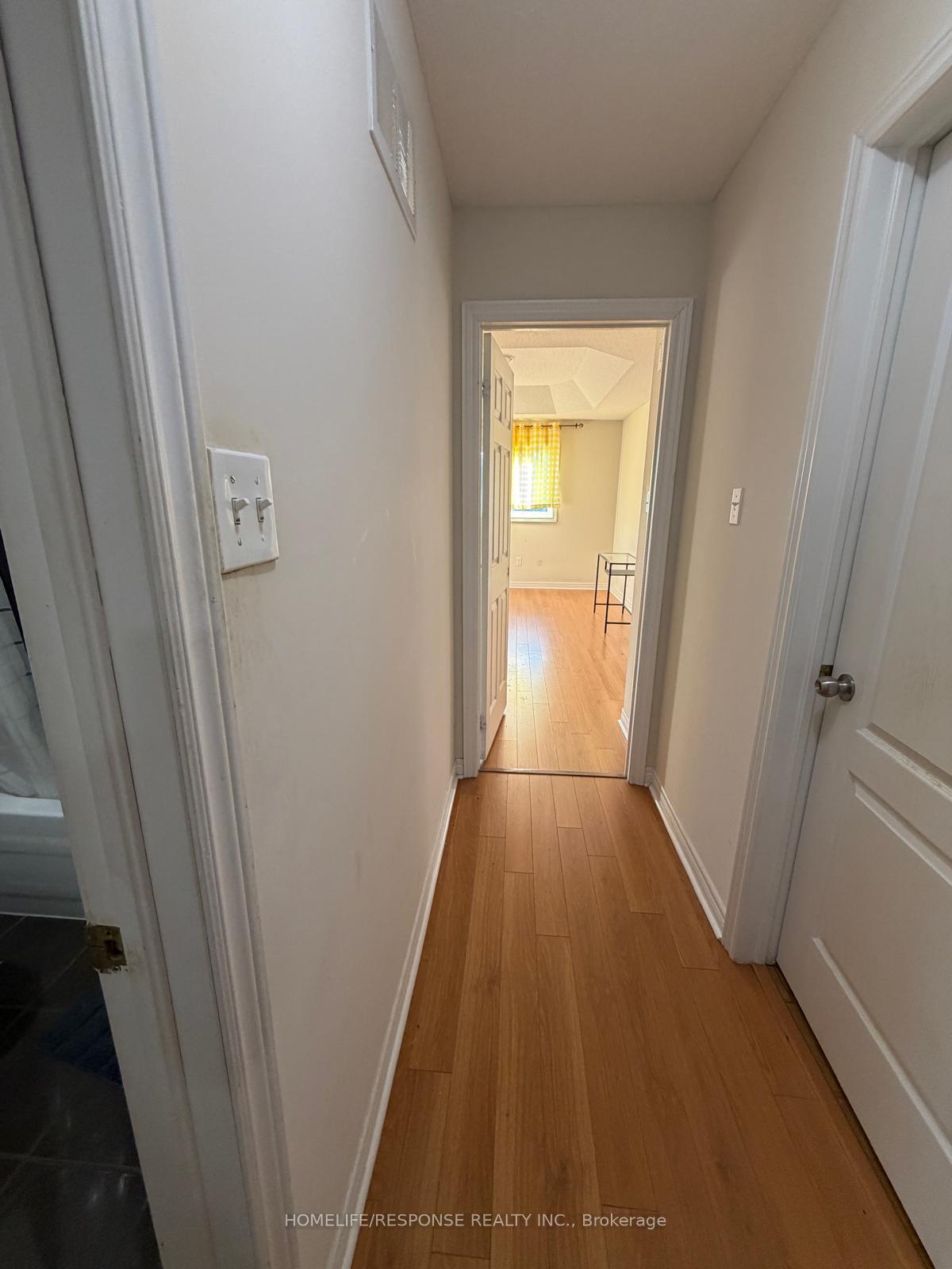 Photo 8 of 4694 Centretown Way, Mississauga, Hurontario — HOMEH