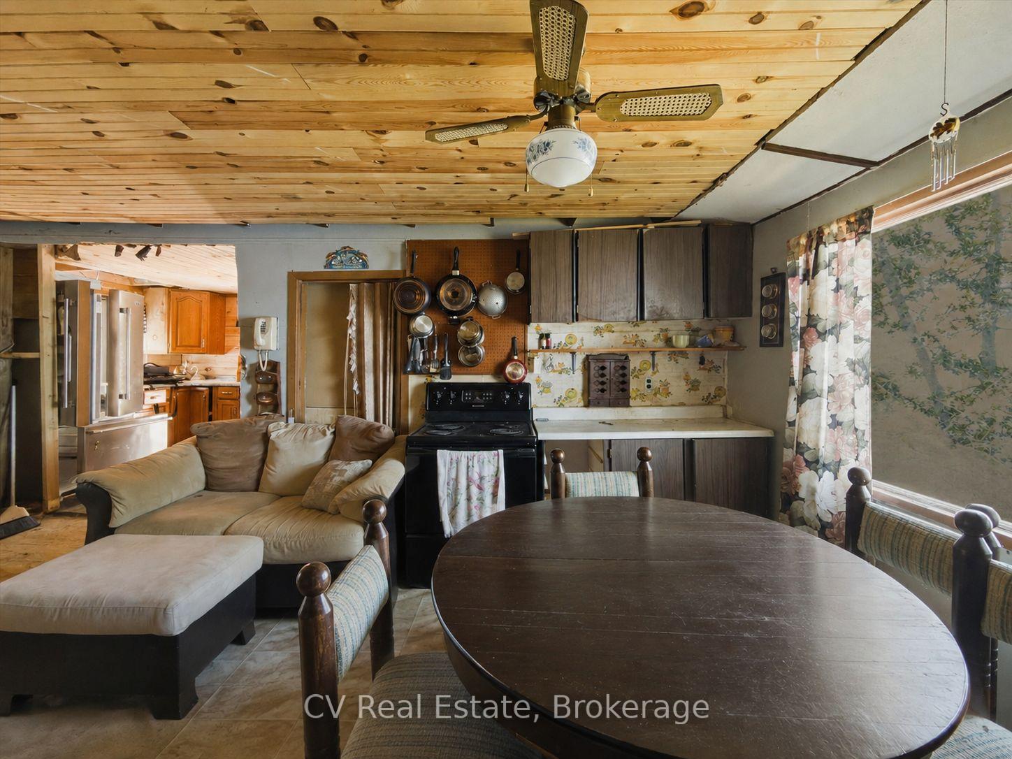 Photo 20 of 109 Black Bear Road, Magnetawan — HOMEH