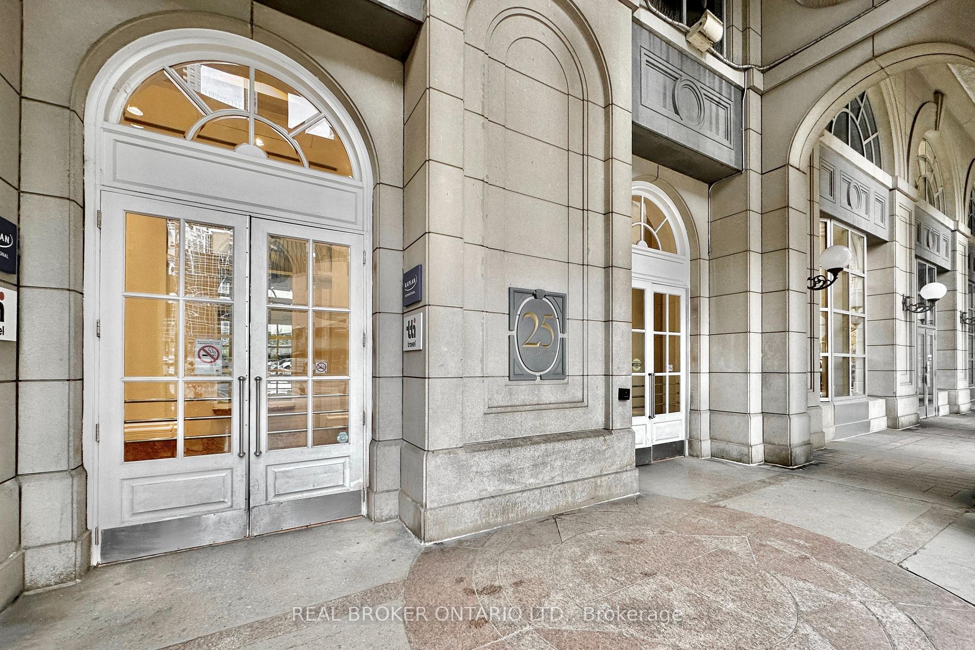 Photo 2 of Unit 518, 25 The Esplanade, Toronto, Waterfront Communities — HOMEH