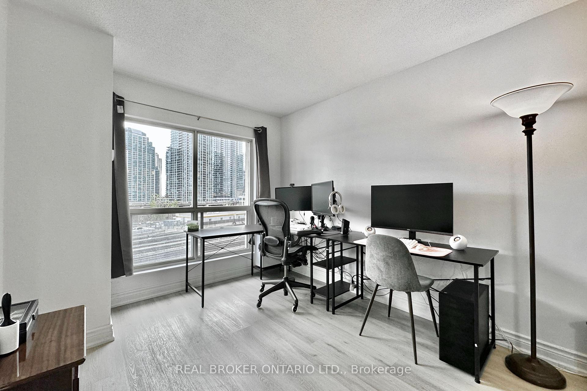 Photo 14 of Unit 518, 25 The Esplanade, Toronto, Waterfront Communities — HOMEH