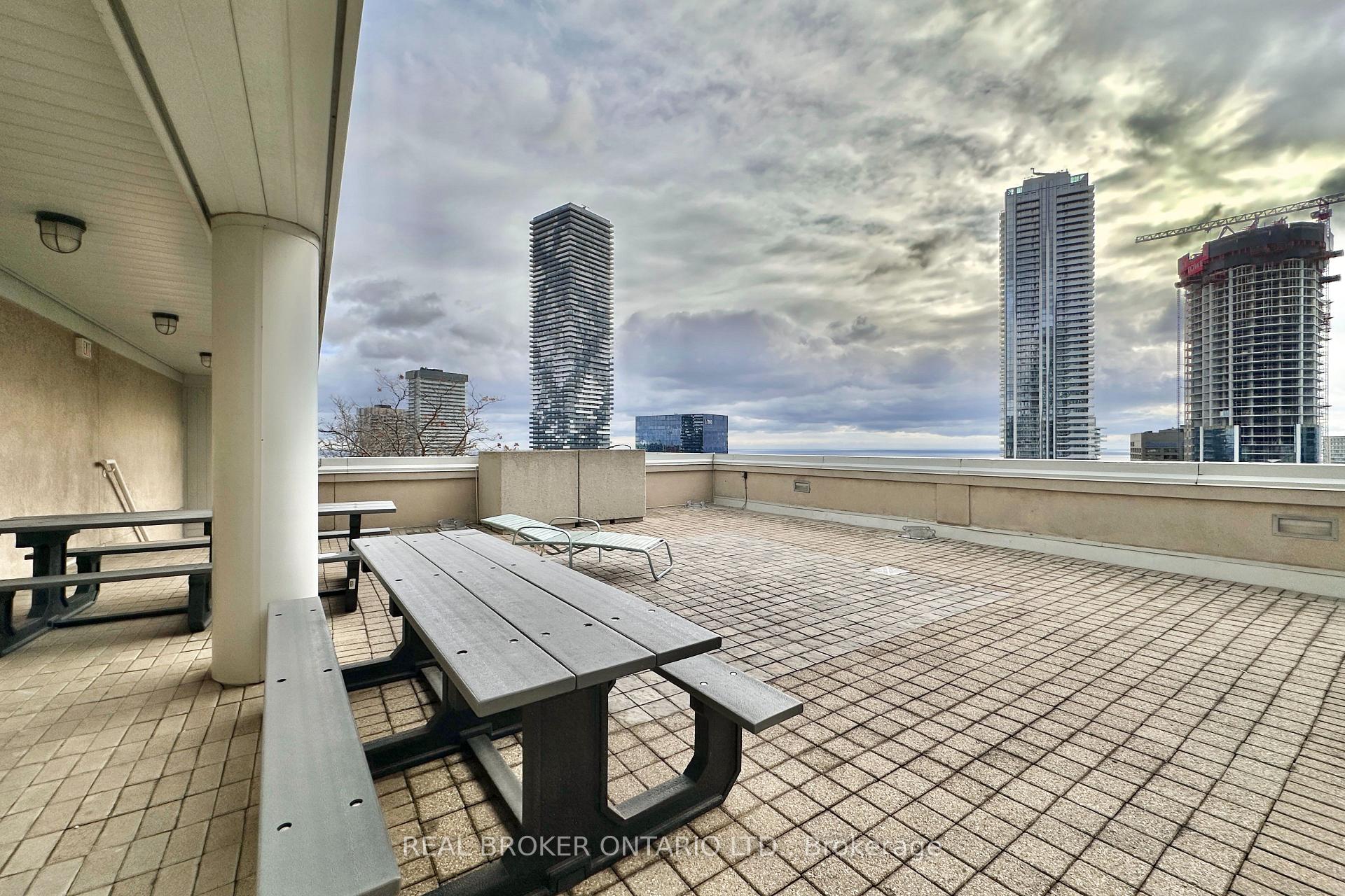 Photo 34 of Unit 518, 25 The Esplanade, Toronto, Waterfront Communities — HOMEH