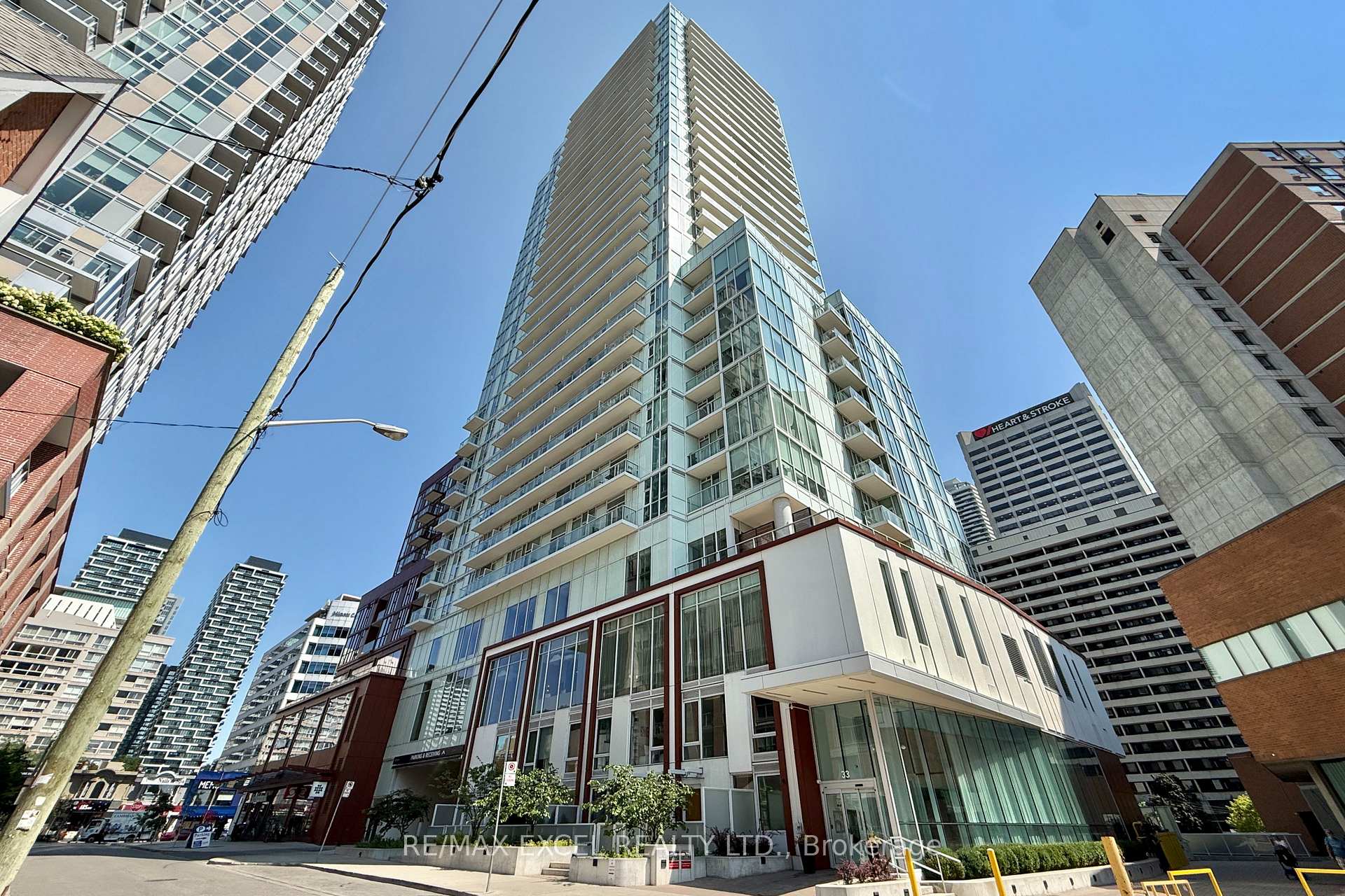 Photo 2 of Unit 1012, 33 Helendale Avenue, Toronto, Yonge-Eglinton — HOMEH