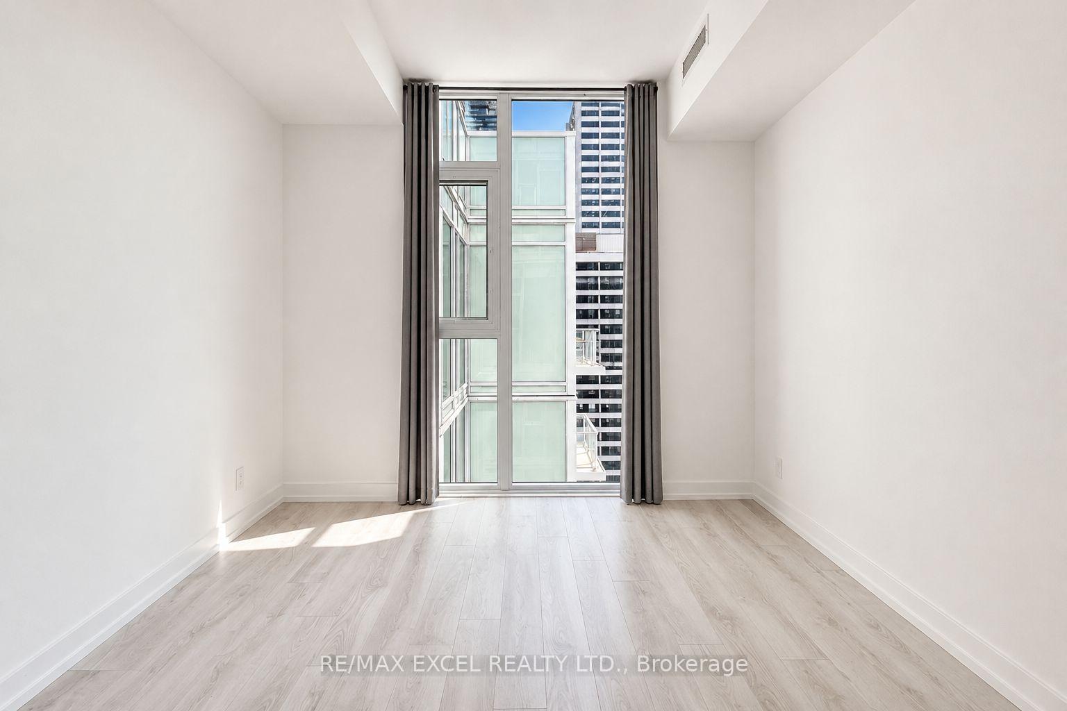 Photo 13 of Unit 1012, 33 Helendale Avenue, Toronto, Yonge-Eglinton — HOMEH