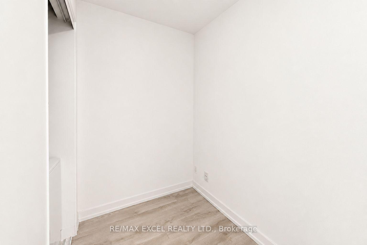 Photo 21 of Unit 1012, 33 Helendale Avenue, Toronto, Yonge-Eglinton — HOMEH