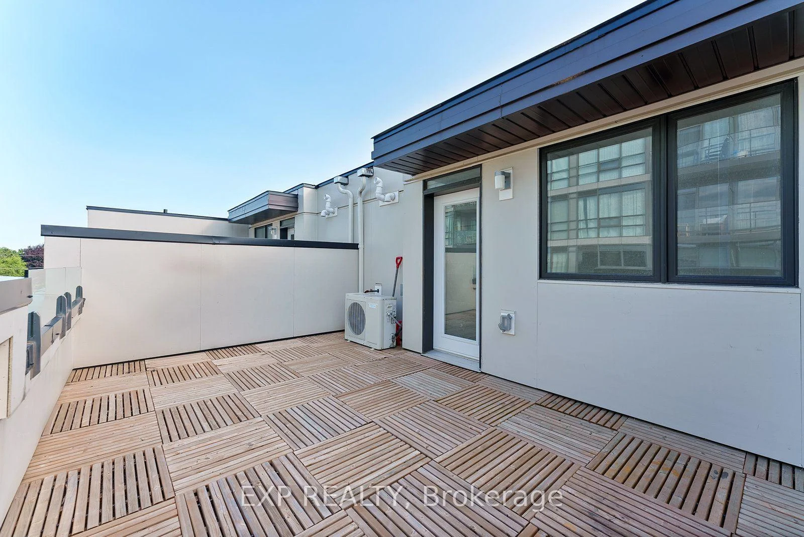 Photo 43 of Unit 64, 28 Fieldway Road, Etobicoke, Islington-City Centre West — HOMEH
