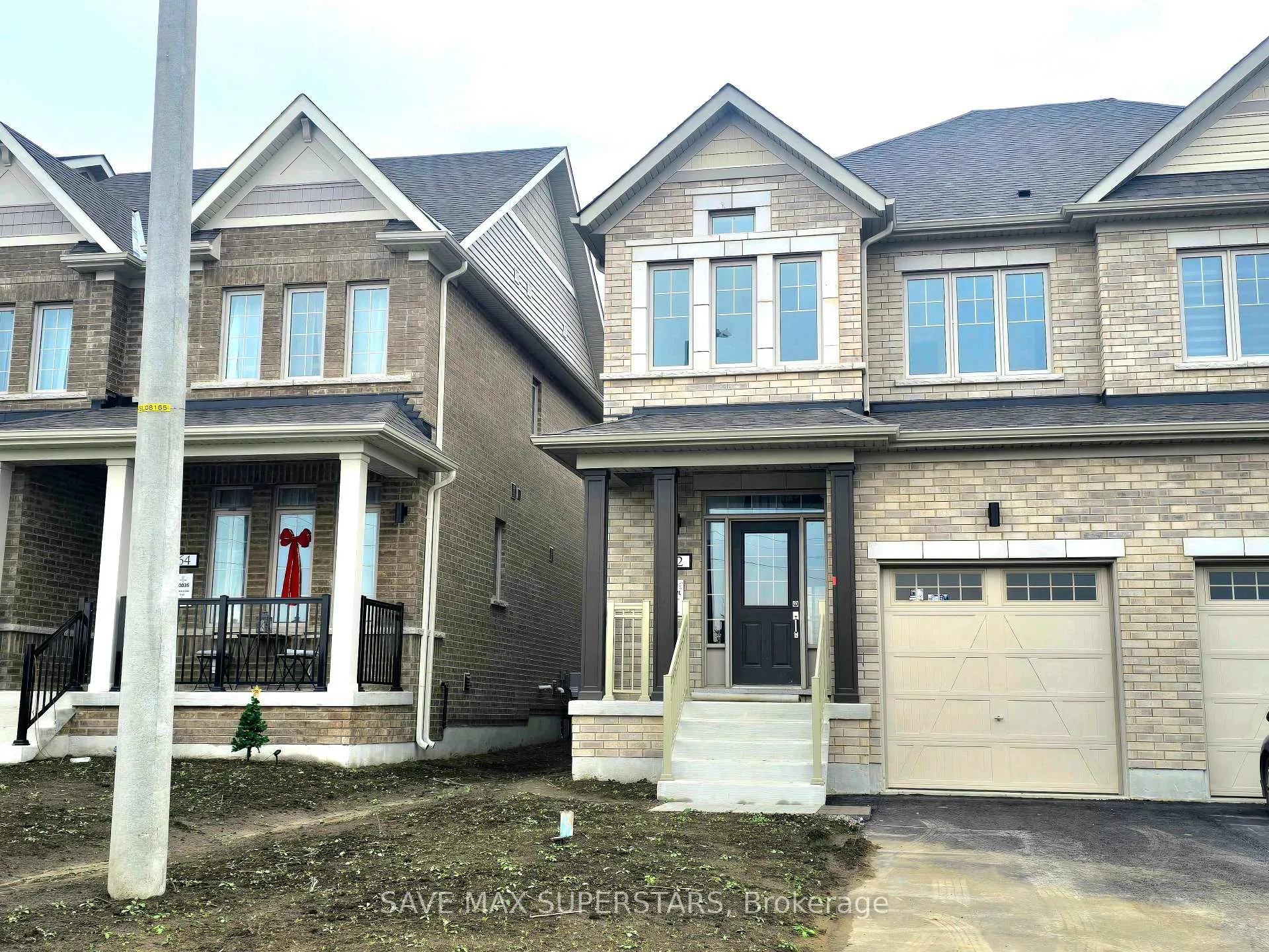 Front of 62 West Oak Trail