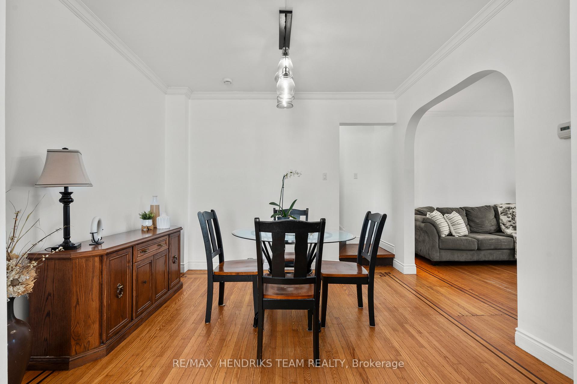 Photo 12 of 192 Wood Street E, Hamilton, North End — HOMEH