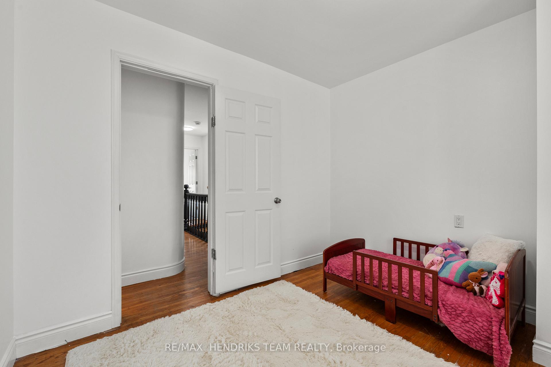 Photo 27 of 192 Wood Street E, Hamilton, North End — HOMEH