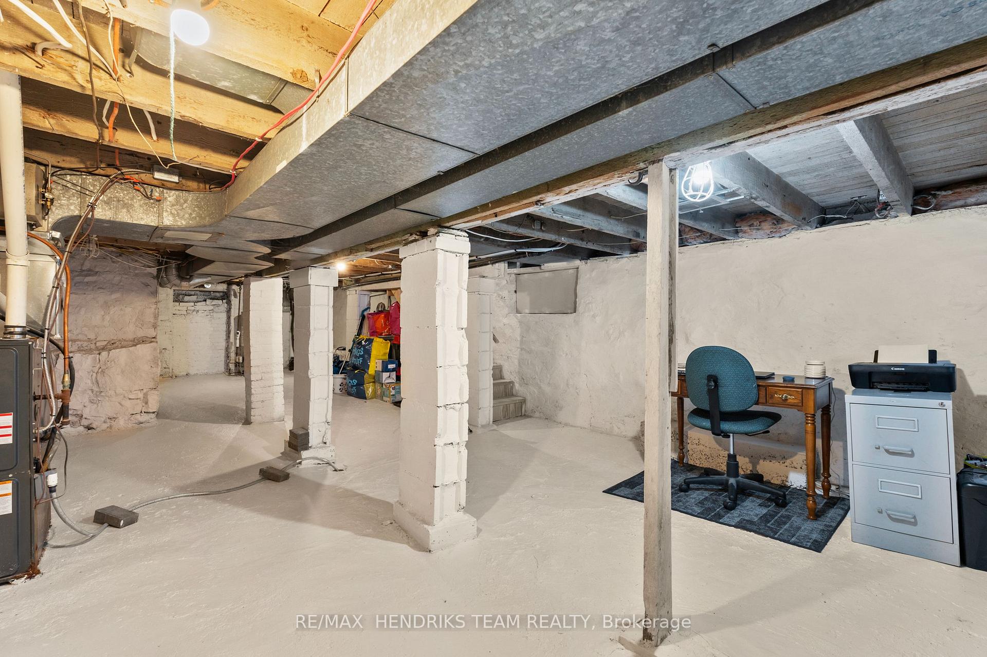 Photo 33 of 192 Wood Street E, Hamilton, North End — HOMEH