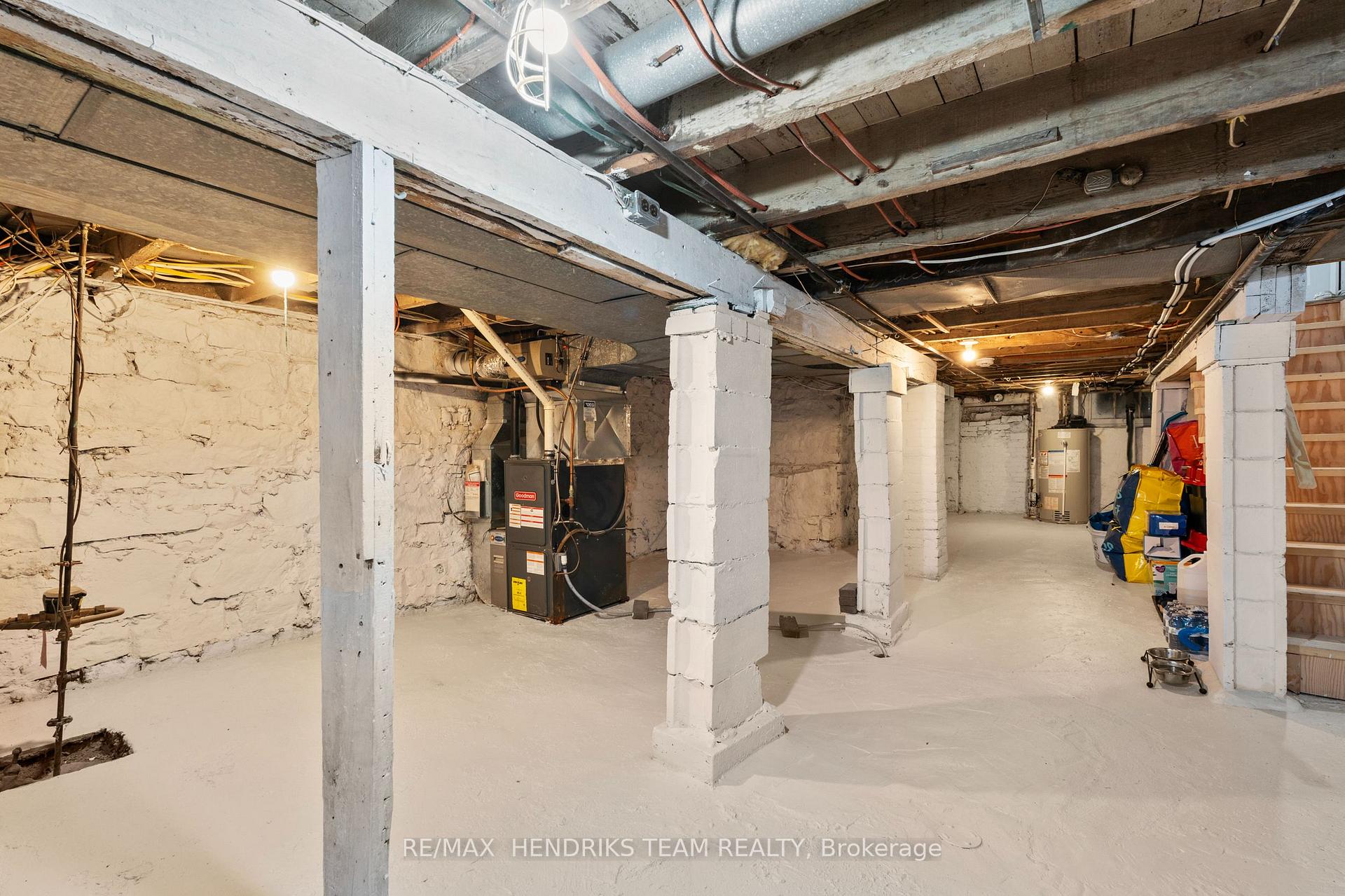 Photo 34 of 192 Wood Street E, Hamilton, North End — HOMEH