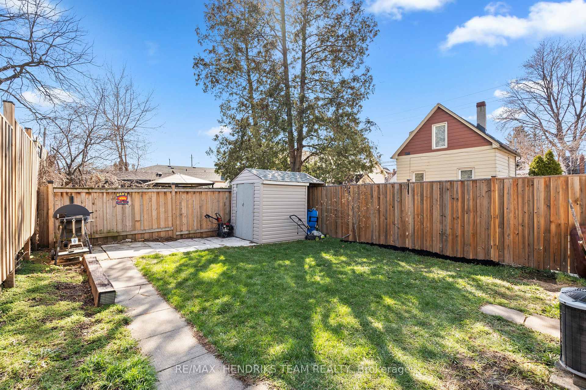 Photo 37 of 192 Wood Street E, Hamilton, North End — HOMEH