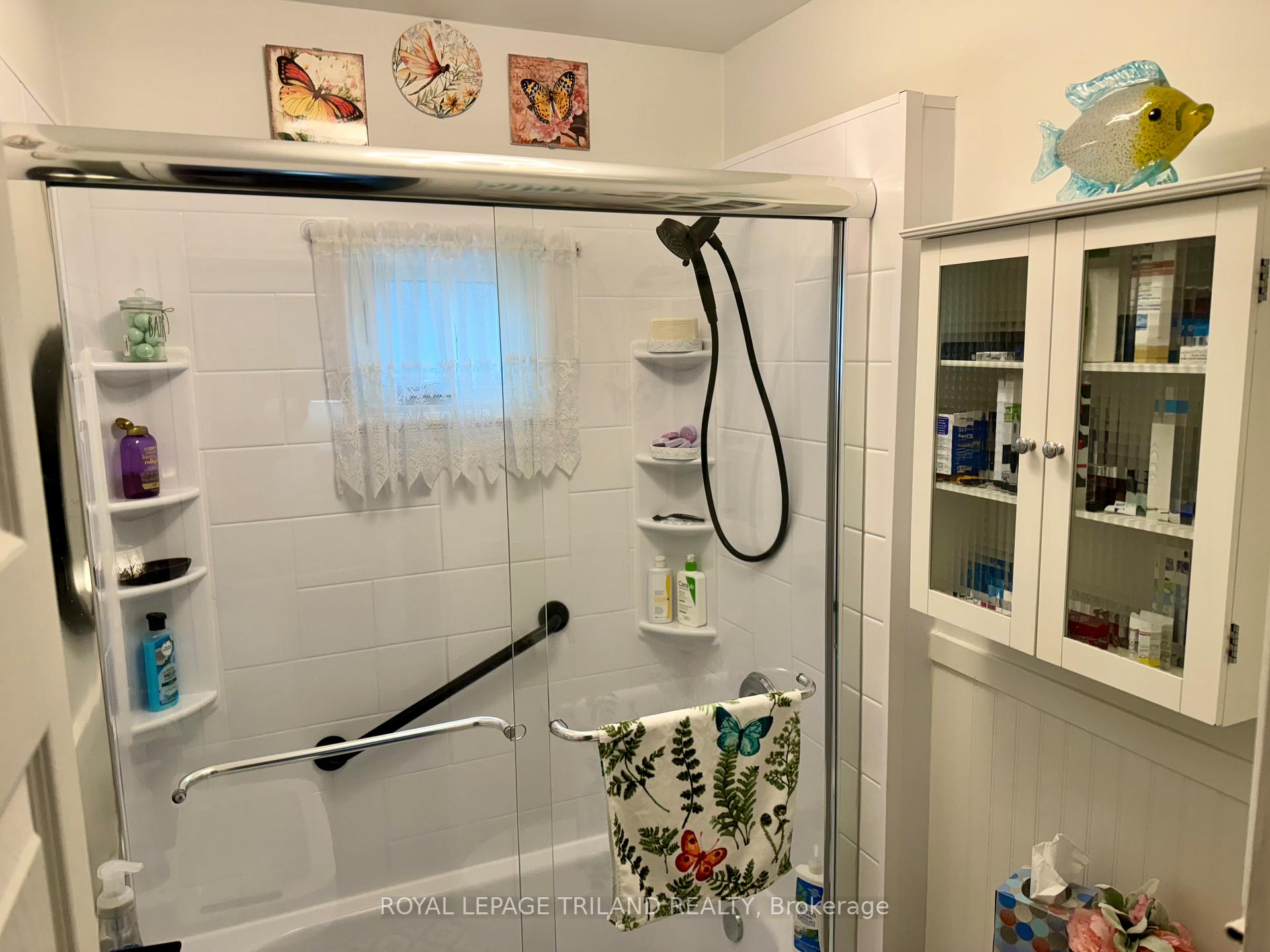 Photo 14 of 1178 Princess Avenue, London, East G — HOMEH