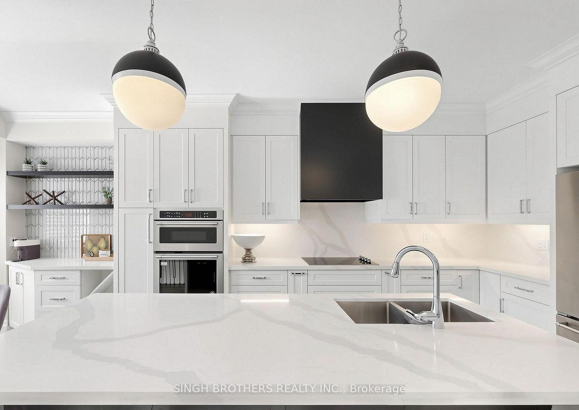 Photo 7 of 1321 Granrock Crescent, Mississauga, East Credit — HOMEH