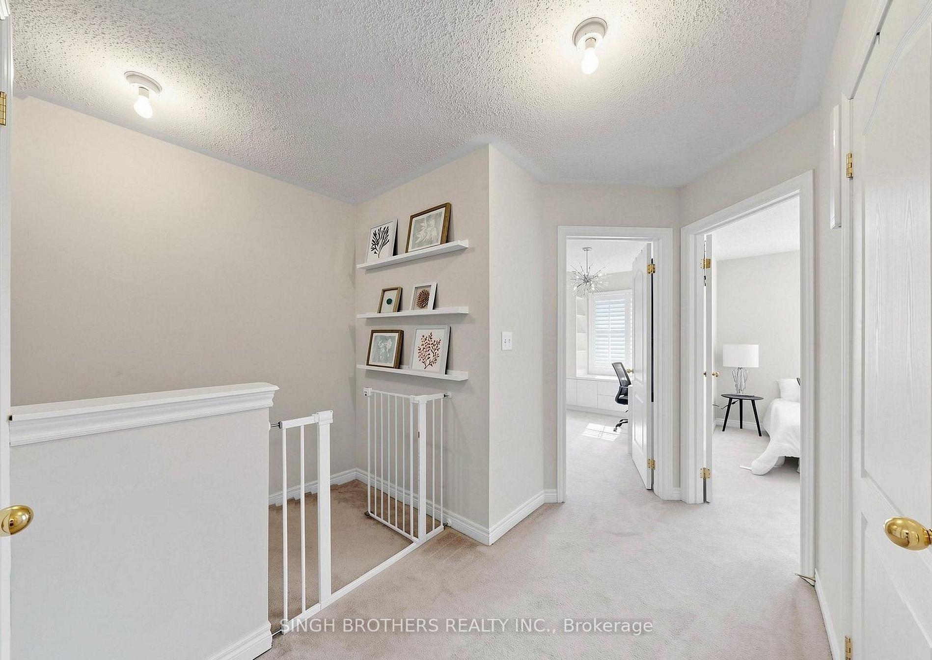 Photo 10 of 1321 Granrock Crescent, Mississauga, East Credit — HOMEH