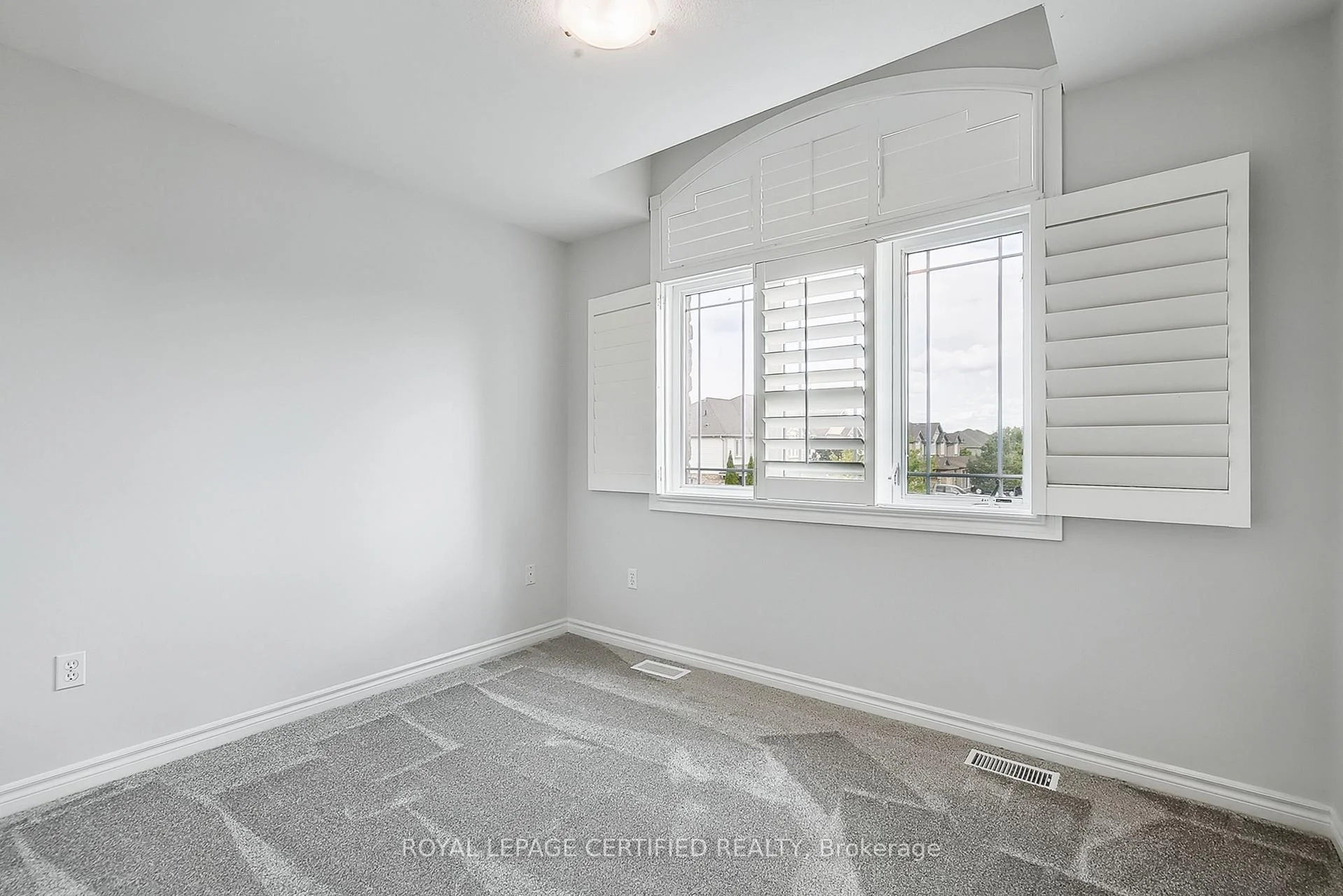 Photo 17 of 37 Wilkie Crescent, Guelph, Pineridge/Westminster Woods — HOMEH