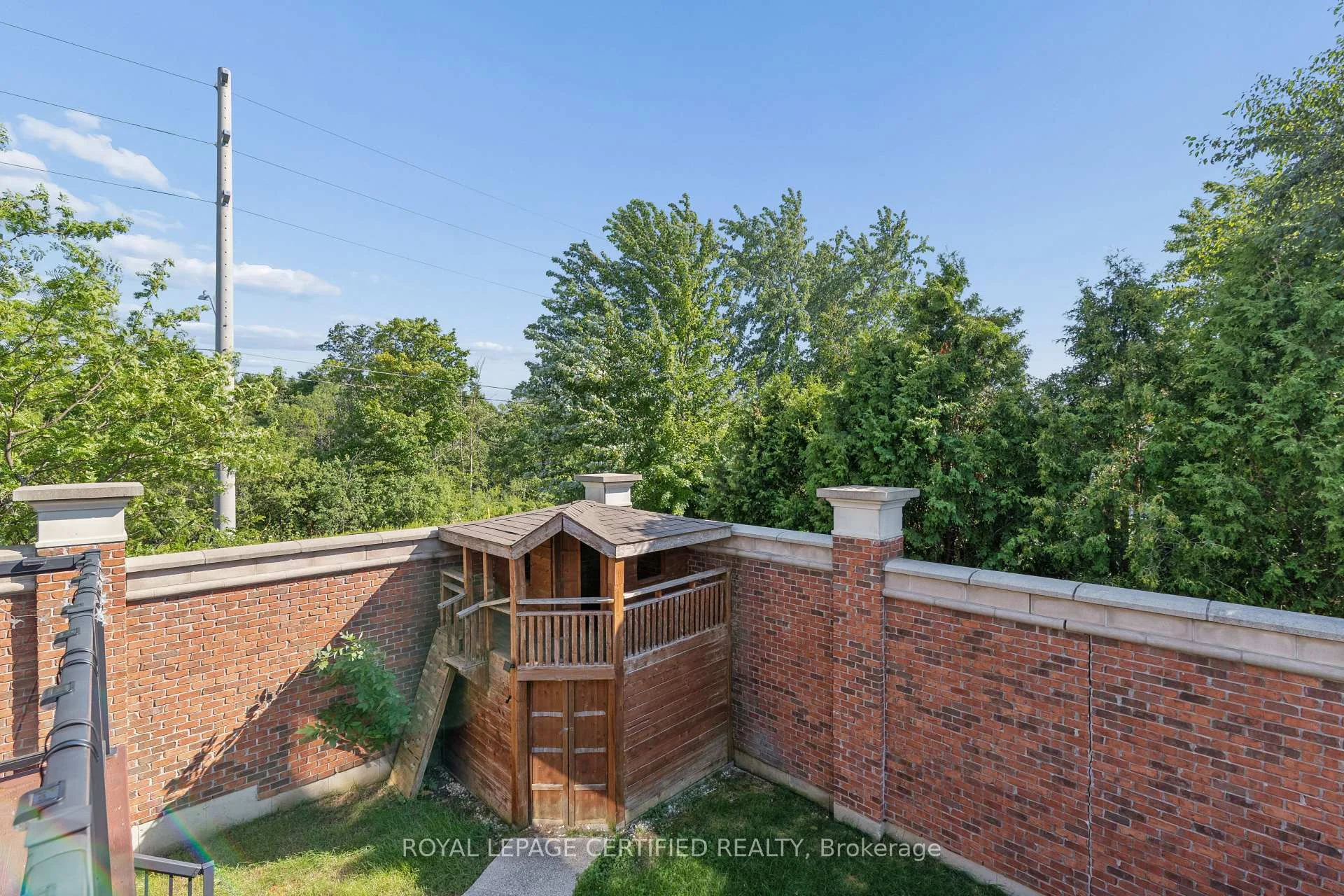Photo 31 of 37 Wilkie Crescent, Guelph, Pineridge/Westminster Woods — HOMEH