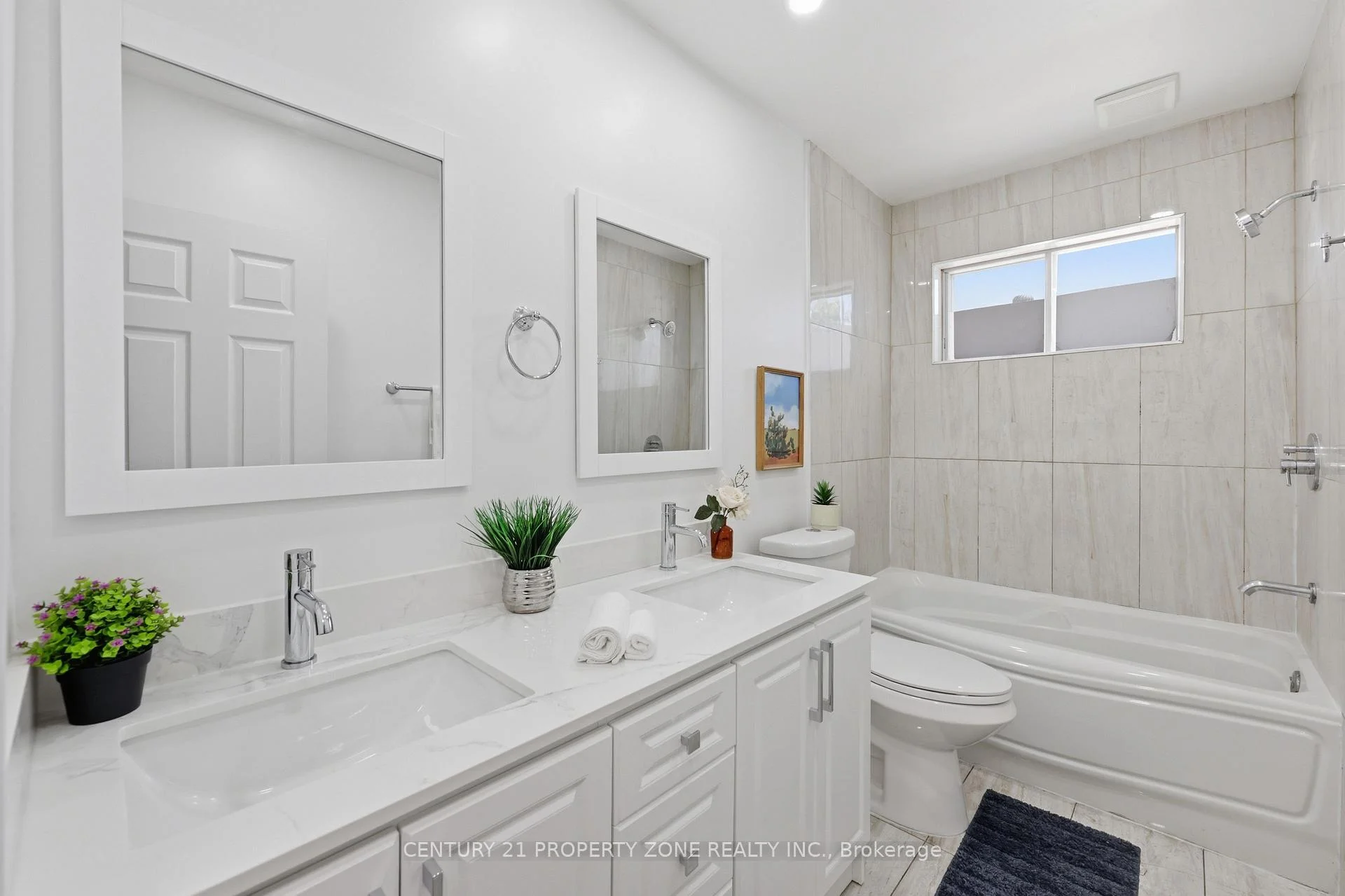 Photo 12 of 45 Brisco Street, Brampton, Brampton North — HOMEH