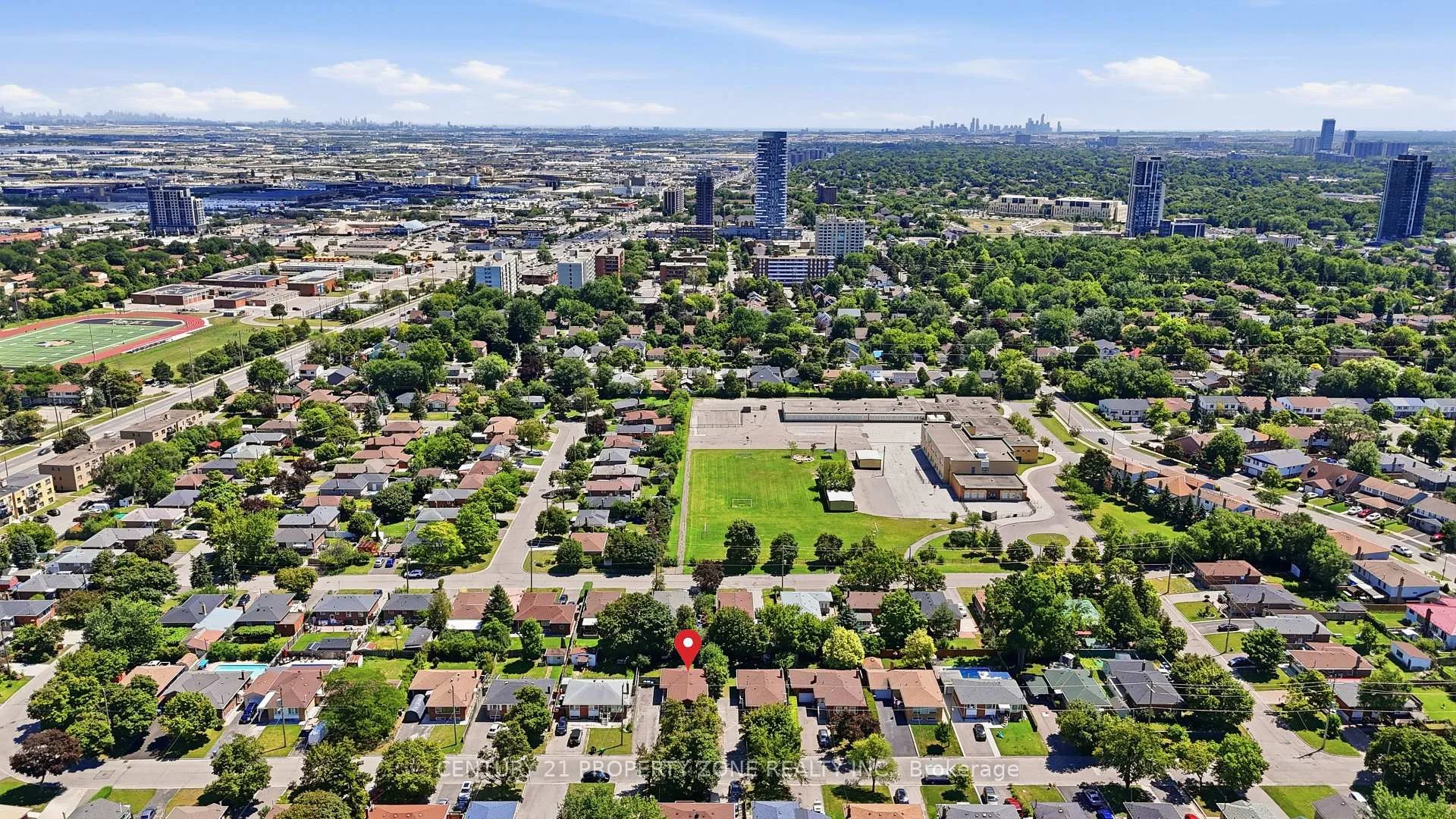 Photo 25 of 45 Brisco Street, Brampton, Brampton North — HOMEH