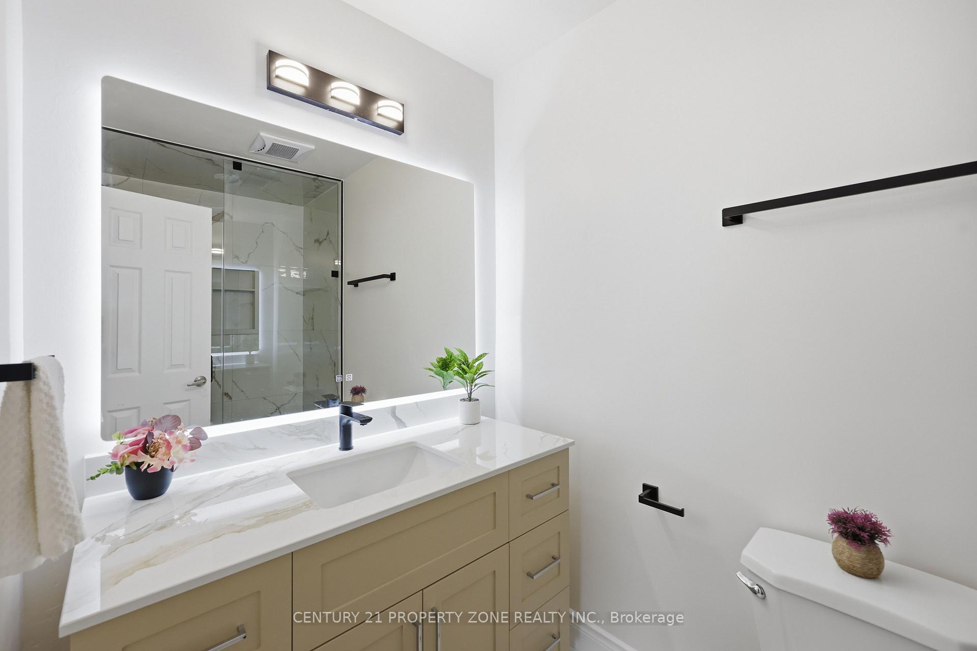 Photo 14 of 2600 Lundene Road, Mississauga, Clarkson — HOMEH
