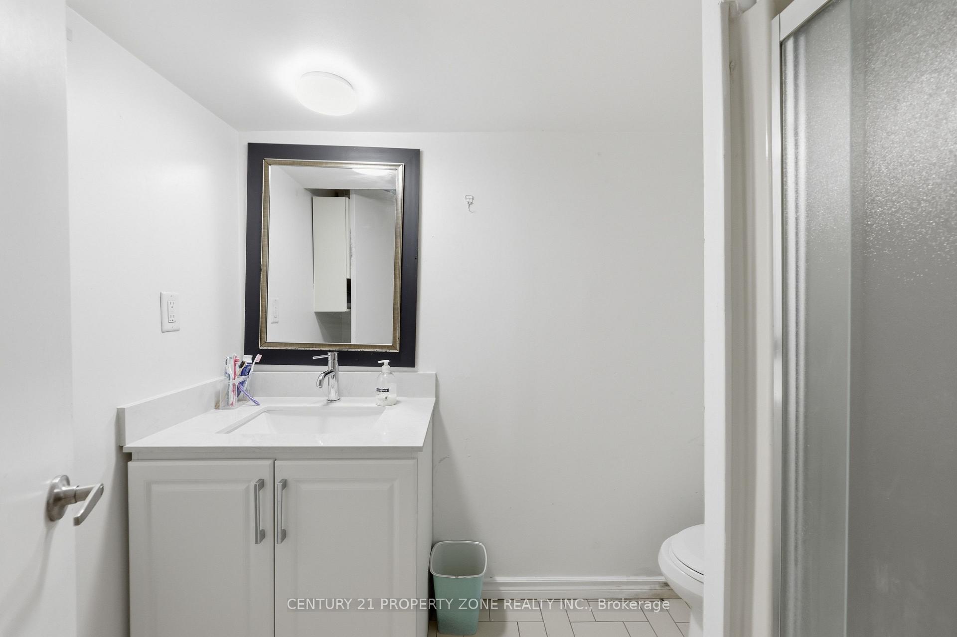 Photo 23 of 2600 Lundene Road, Mississauga, Clarkson — HOMEH