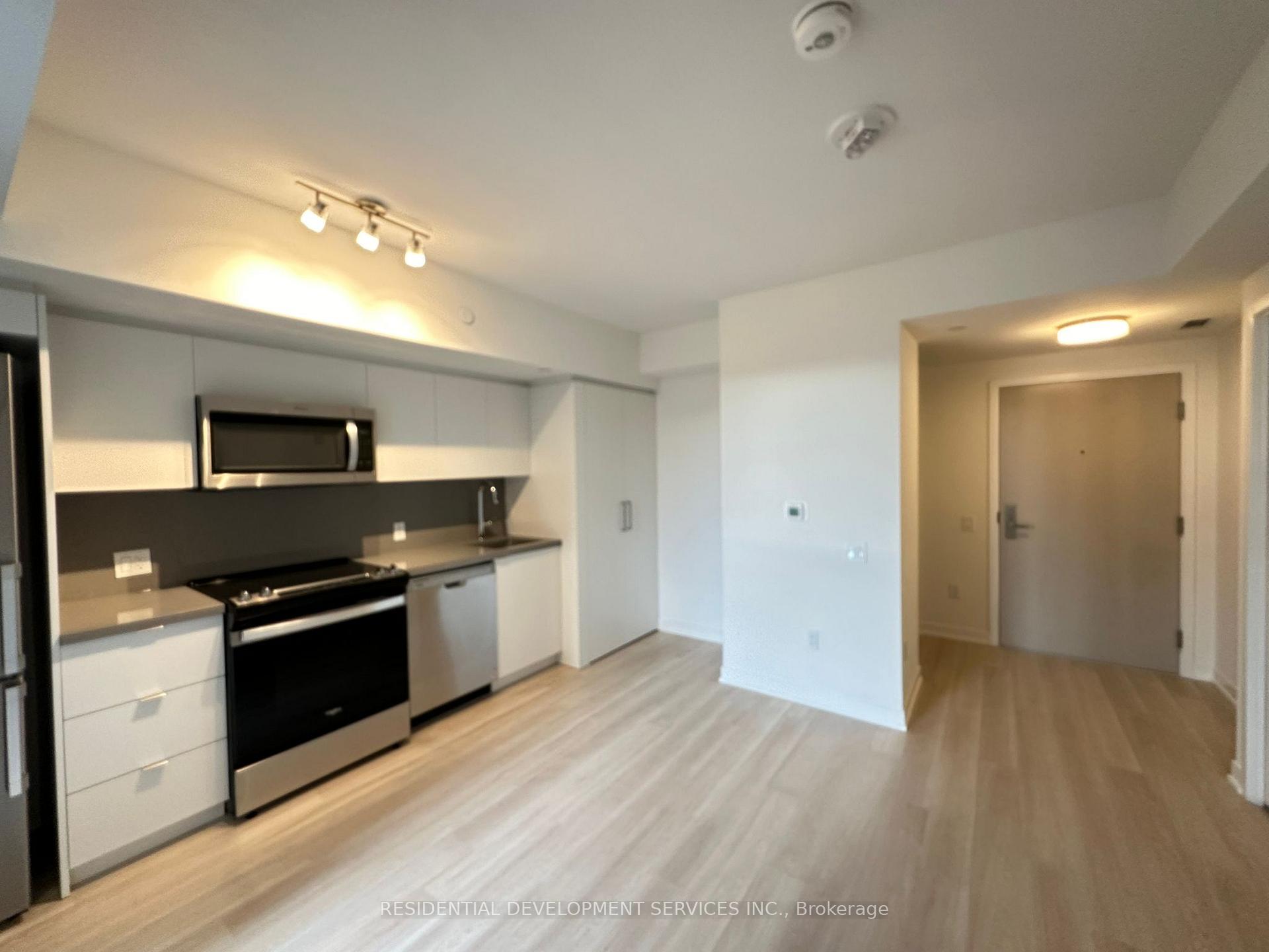Photo 4 of Unit 627, 500 Wilson Avenue, North York, Clanton Park — HOMEH
