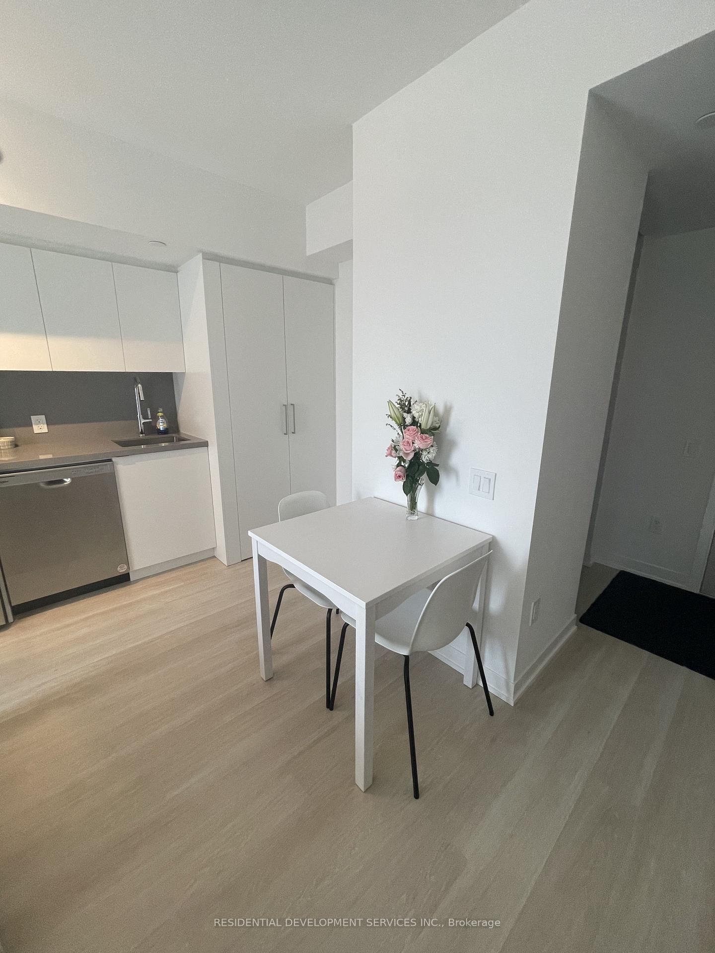 Photo 5 of Unit 627, 500 Wilson Avenue, North York, Clanton Park — HOMEH