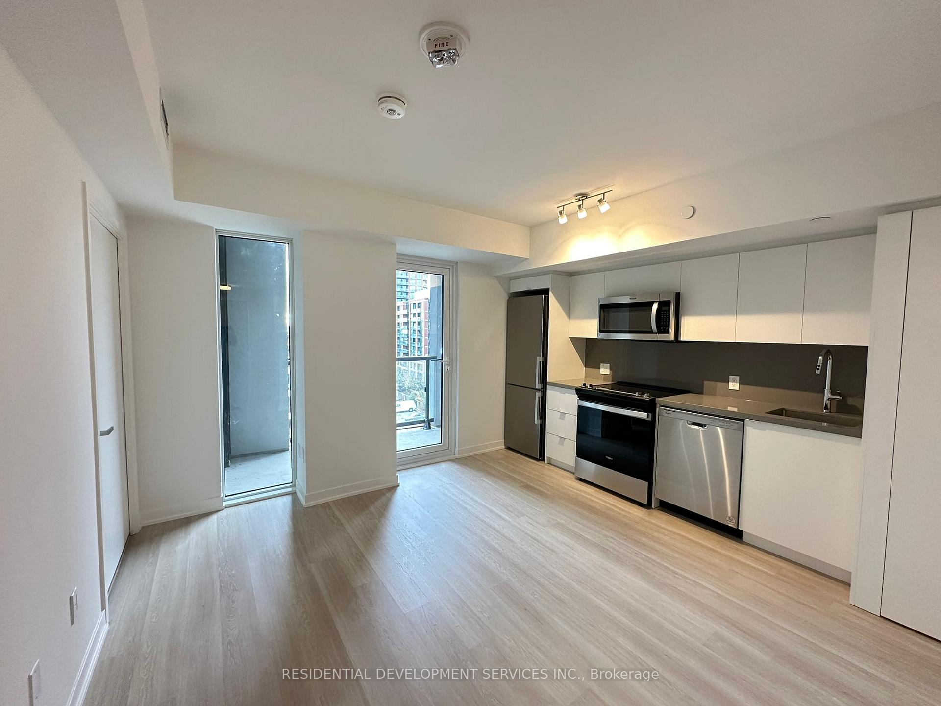 Photo 6 of Unit 627, 500 Wilson Avenue, North York, Clanton Park — HOMEH