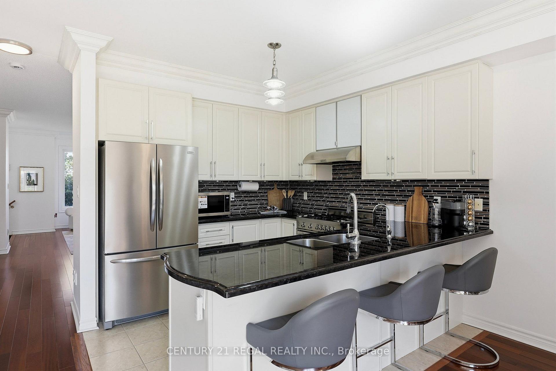 Photo 4 of 10461 Woodbine Avenue, Markham, Cathedraltown — HOMEH