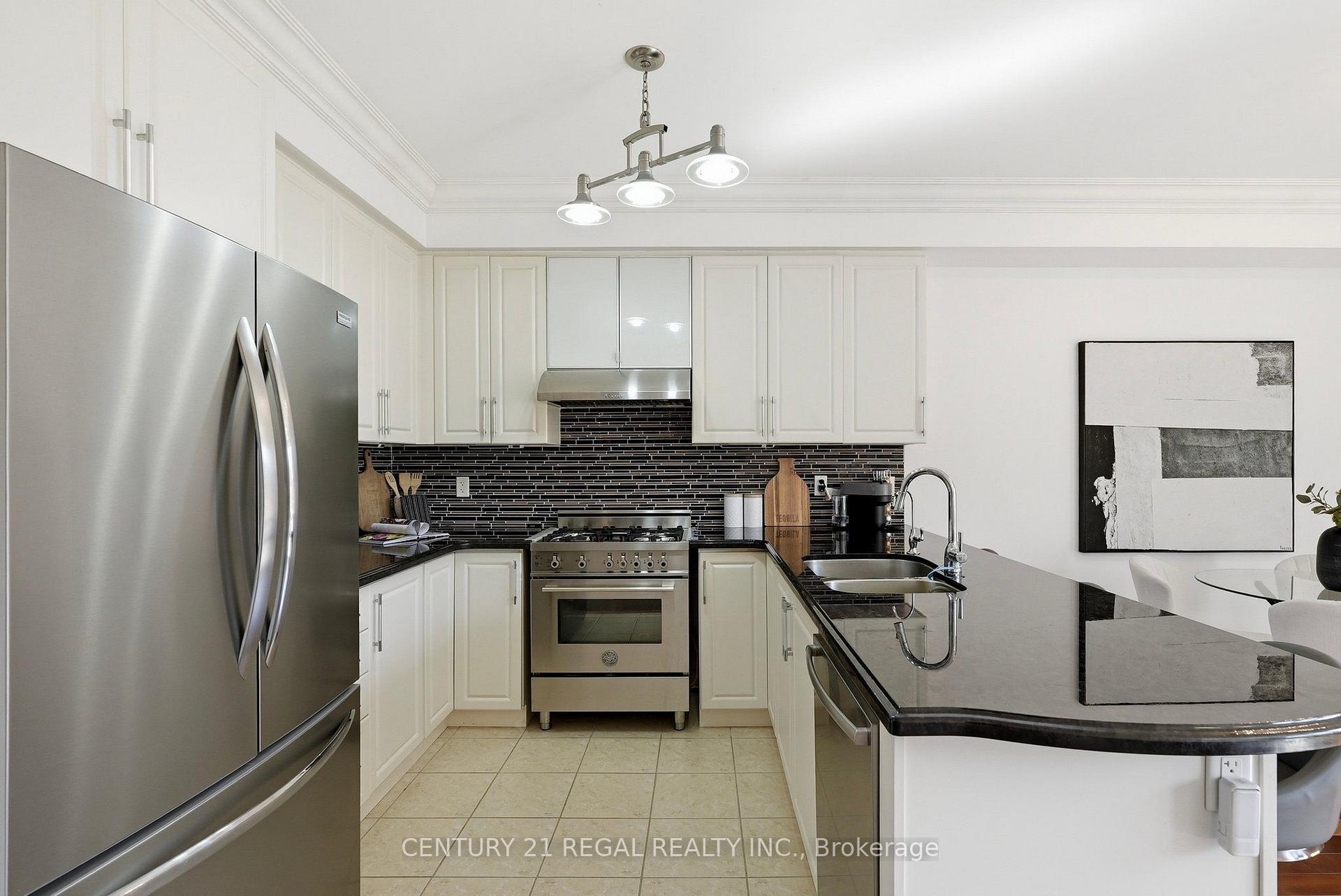 Photo 12 of 10461 Woodbine Avenue, Markham, Cathedraltown — HOMEH
