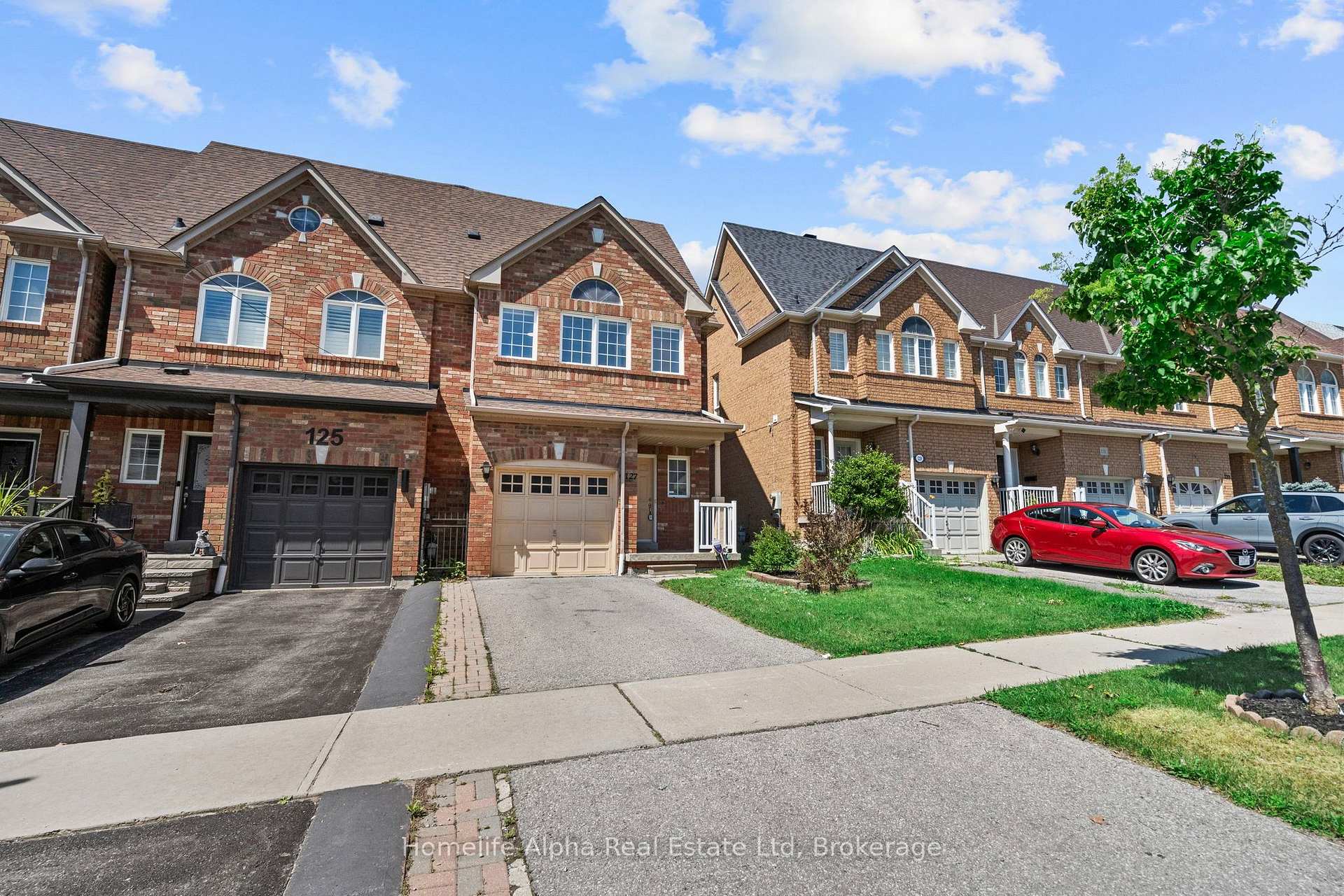 Photo 2 of 127 Dooley Crescent, Ajax, Northwest Ajax — HOMEH