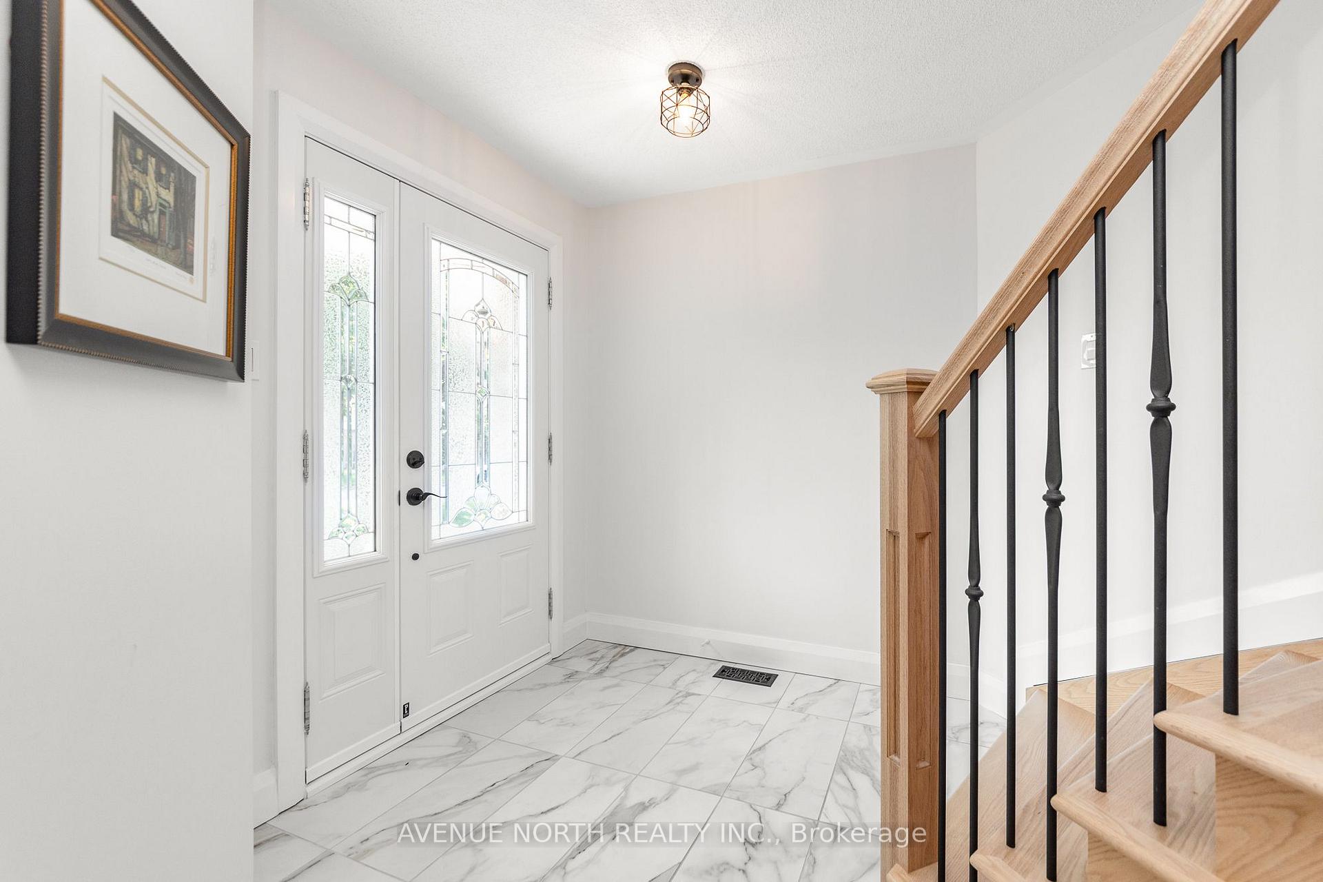 Photo 5 of 37 Cellini Court, Ottawa, Hunt Club Park — HOMEH