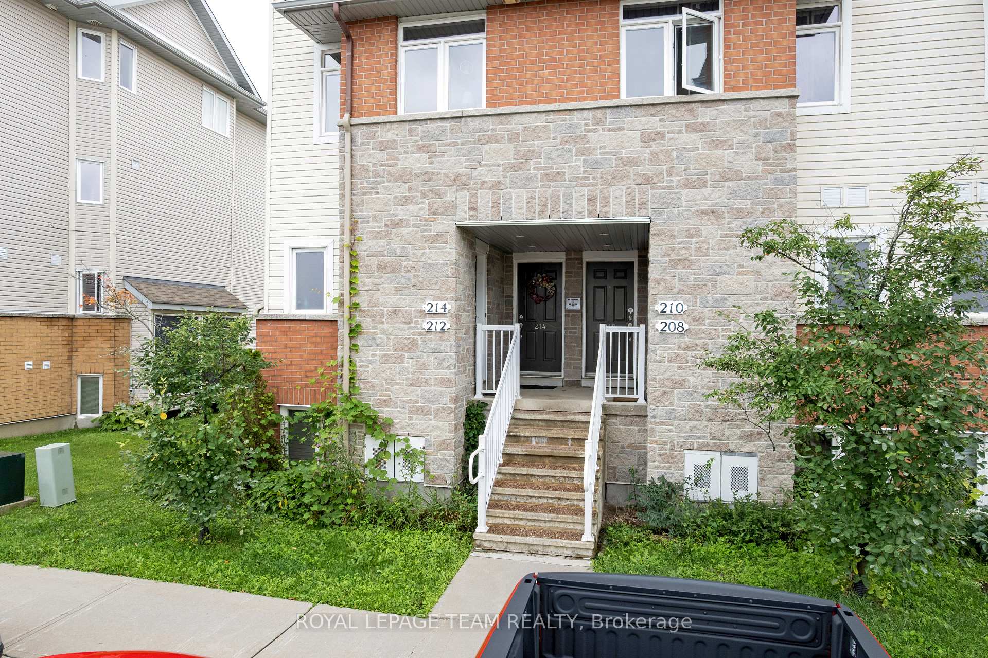Front of Unit 28, 214 Fir Lane