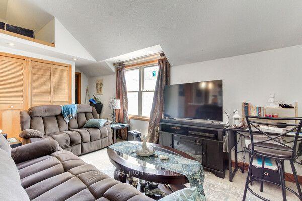 Photo 17 of 771 Gorham Street, Newmarket, Gorham-College Manor — HOMEH