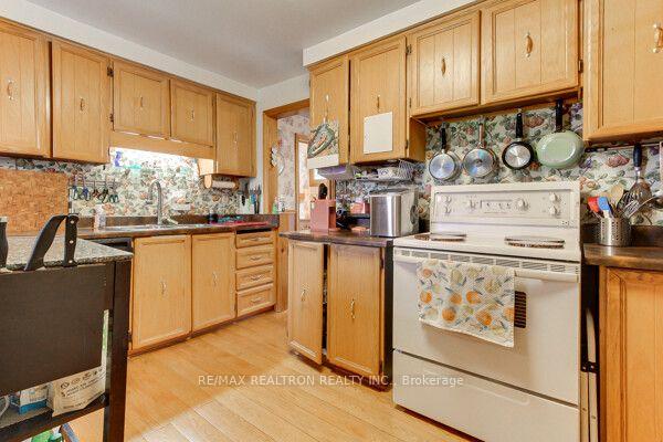 Photo 40 of 771 Gorham Street, Newmarket, Gorham-College Manor — HOMEH